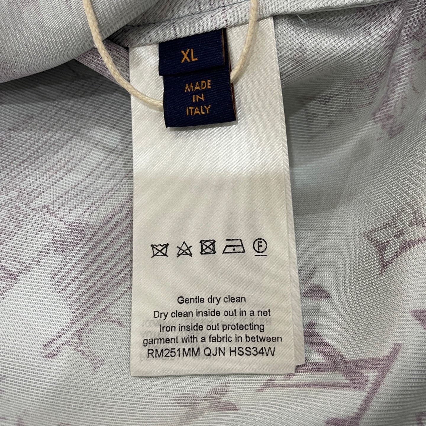 Louis Vuitton Louis Vuitton Monogram Toile Silk Shirt XL Size US XL / EU 56 / 4 - 6 Thumbnail