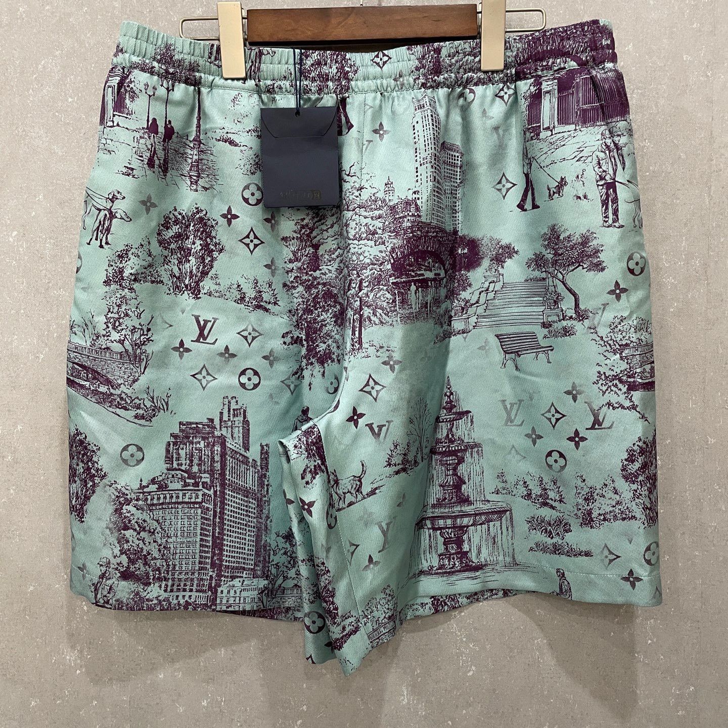 Louis Vuitton Louis Vuitton Monogram Landscape Silk Shorts 52 Size US 36 / EU 52 - 3 Thumbnail