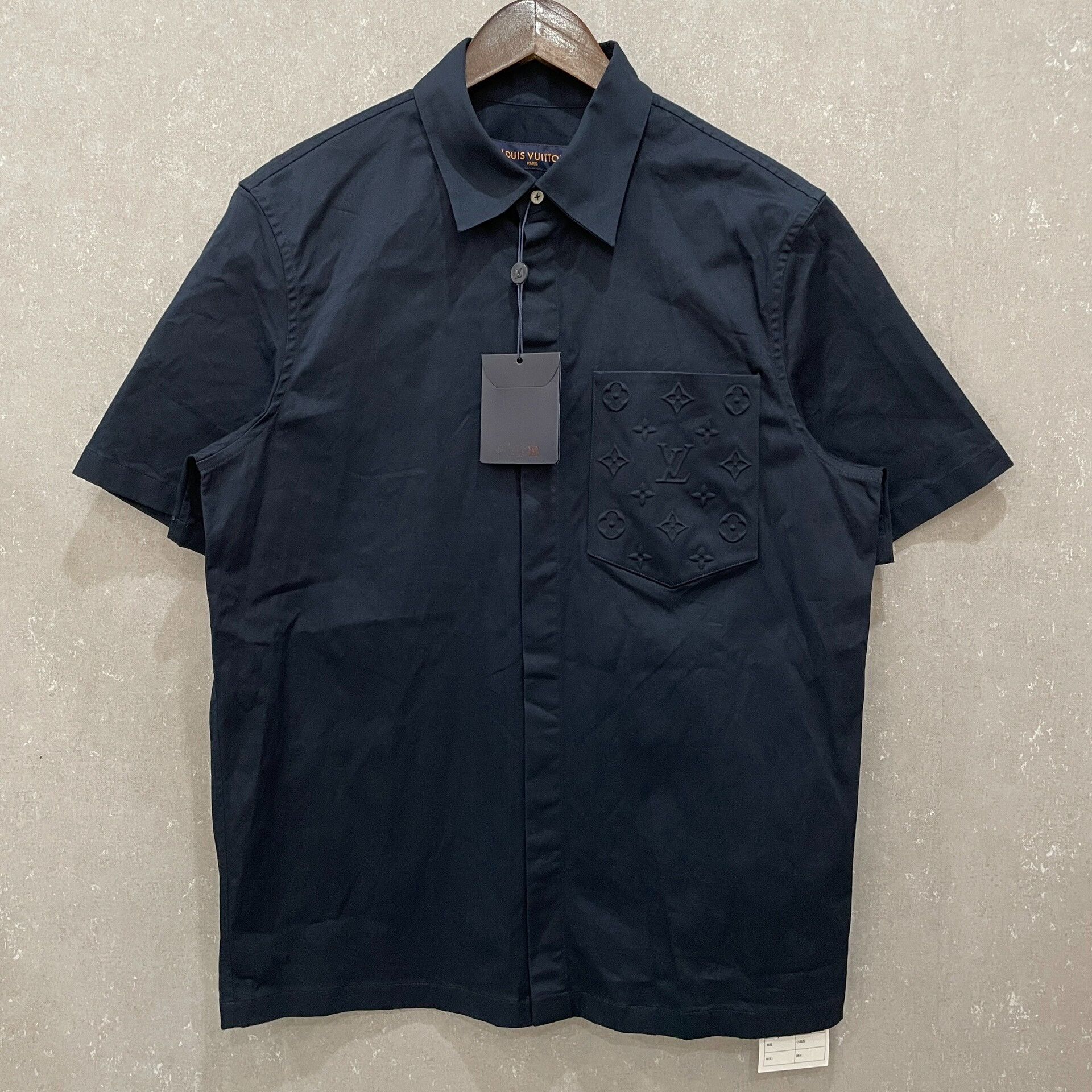 Louis Vuitton Louis Vuitton Monogram Embossed Pocket Shirt S Size US S / EU 44-46 / 1 - 2 Thumbnail