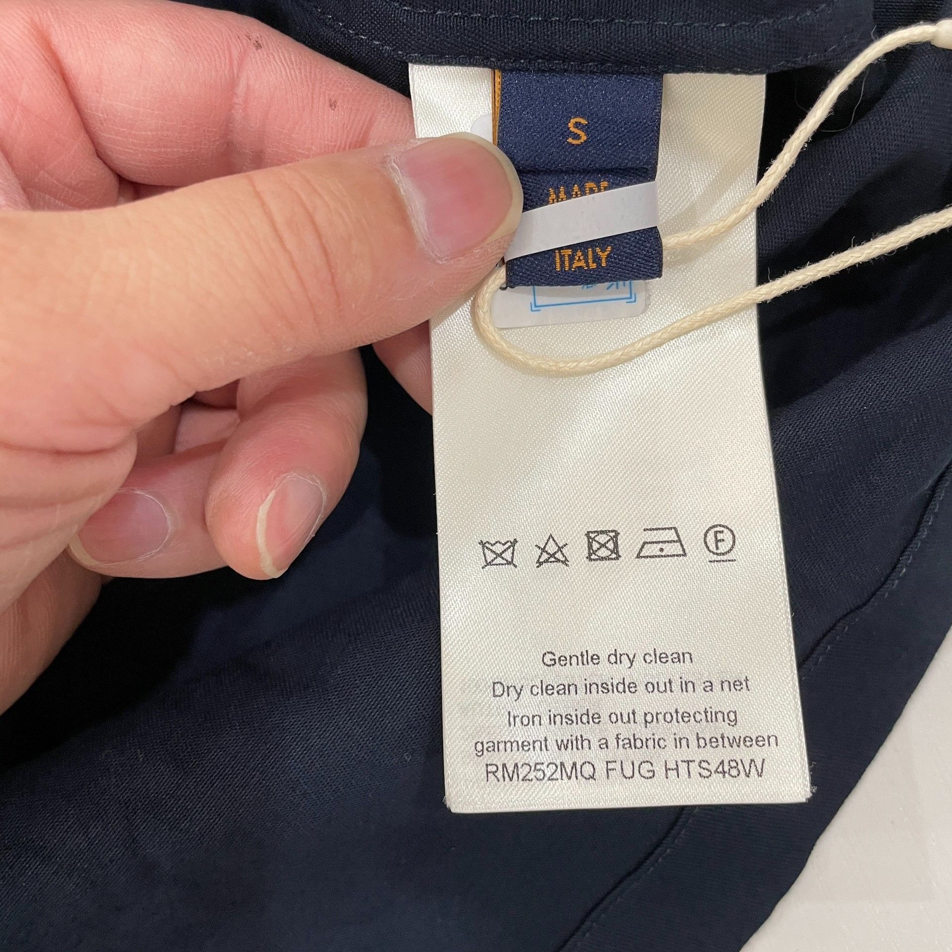 Louis Vuitton Louis Vuitton Monogram Embossed Pocket Shirt S Size US S / EU 44-46 / 1 - 5 Thumbnail