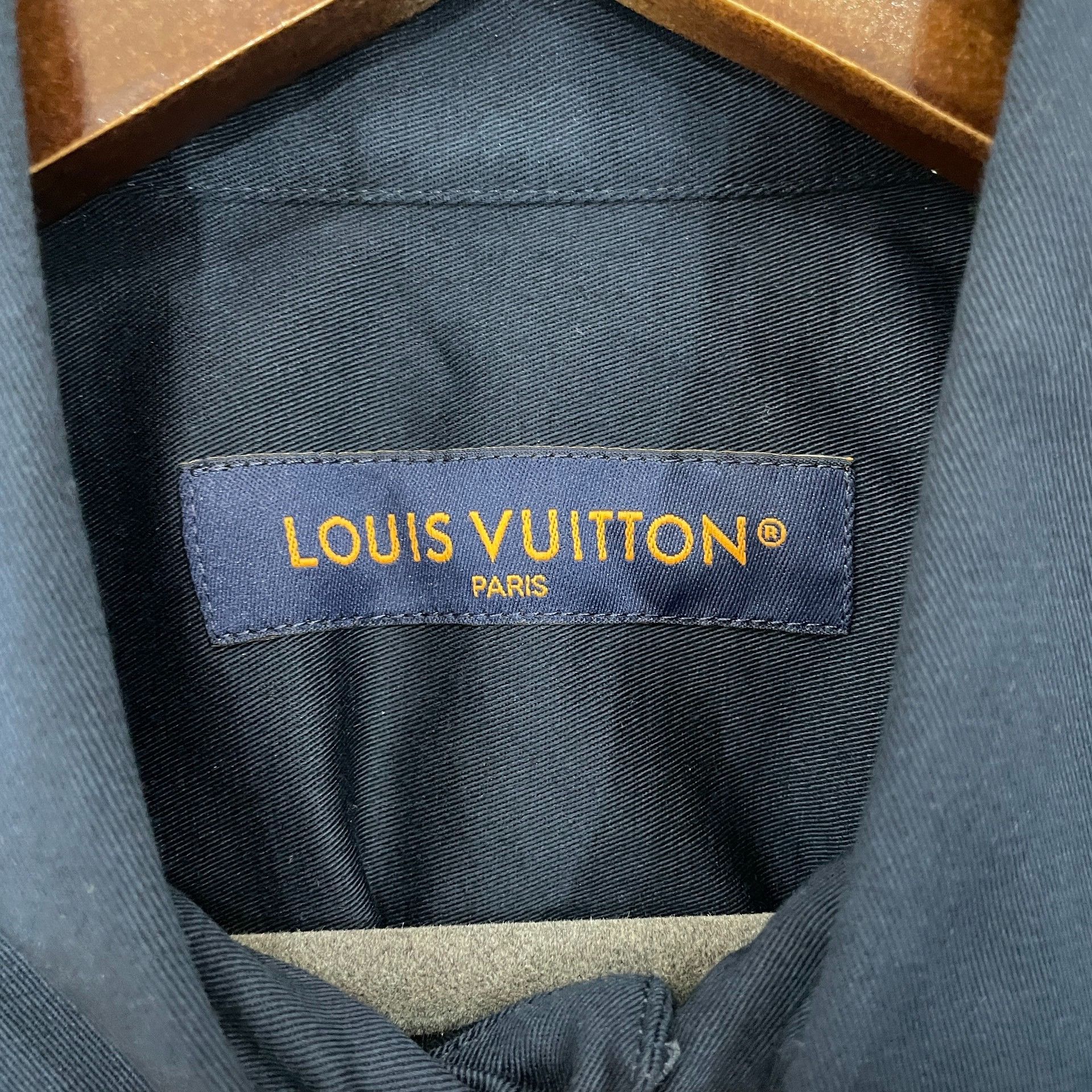 Louis Vuitton Louis Vuitton Monogram Embossed Pocket Shirt S Size US S / EU 44-46 / 1 - 4 Thumbnail