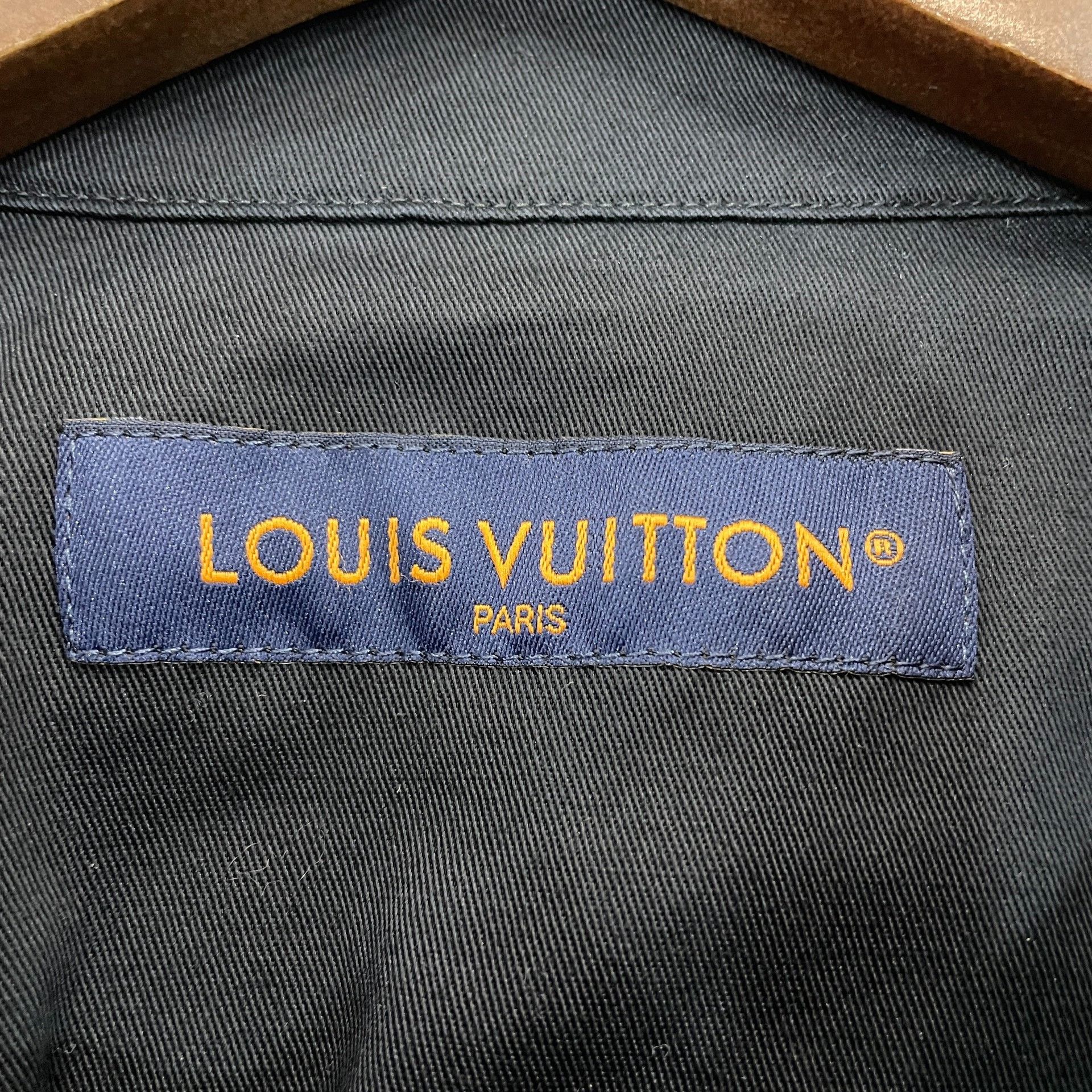 Louis Vuitton Louis Vuitton Flocked Monogram Pocket Shirt Size L Size US L / EU 52-54 / 3 - 4 Thumbnail