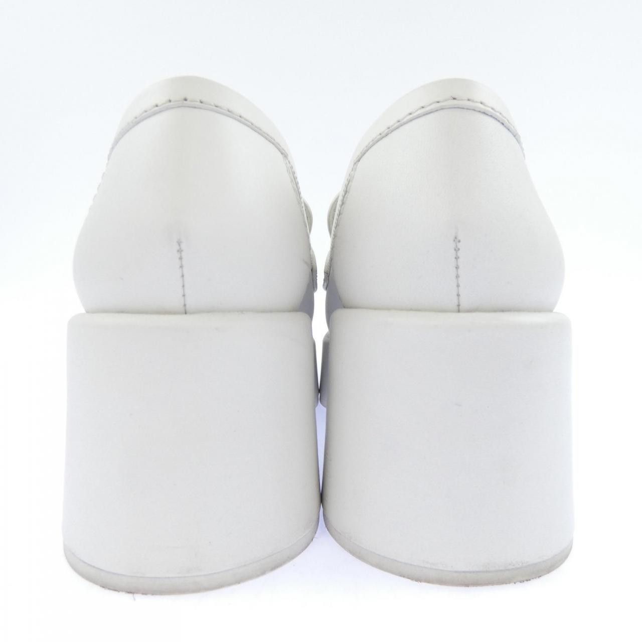 Chanel Chanel Chanel Calfskin Loafers Leather Shoes G39206X56725 DUTY FREE for USA Size ONE SIZE - 5 Thumbnail