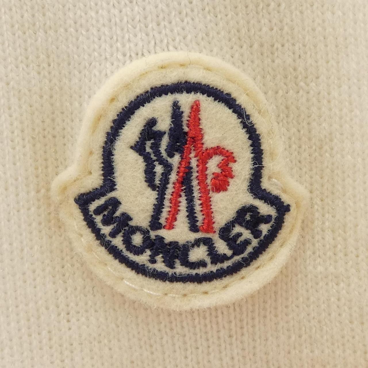 Moncler Moncler Moncler Down Jacket Textile Outerwear 10939B00031 DUTY FREE for USA Size ONE SIZE - 9 Thumbnail