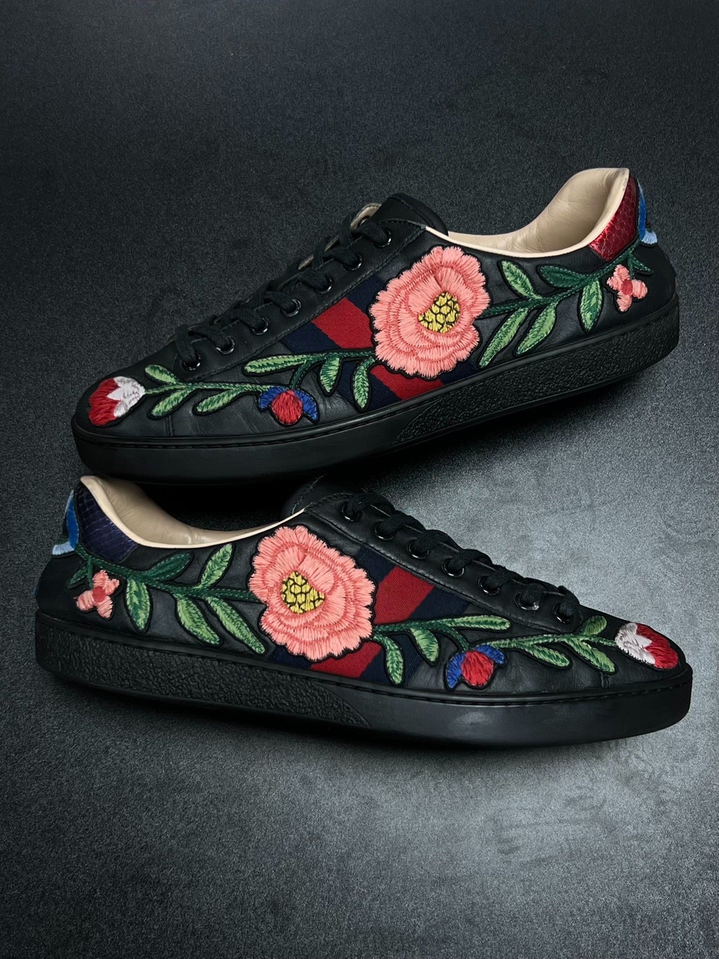 Gucci Gucci Embroidered Lowtop Sneakers 9.5 Men Size US 9.5 / EU 42-43 - 5 Thumbnail