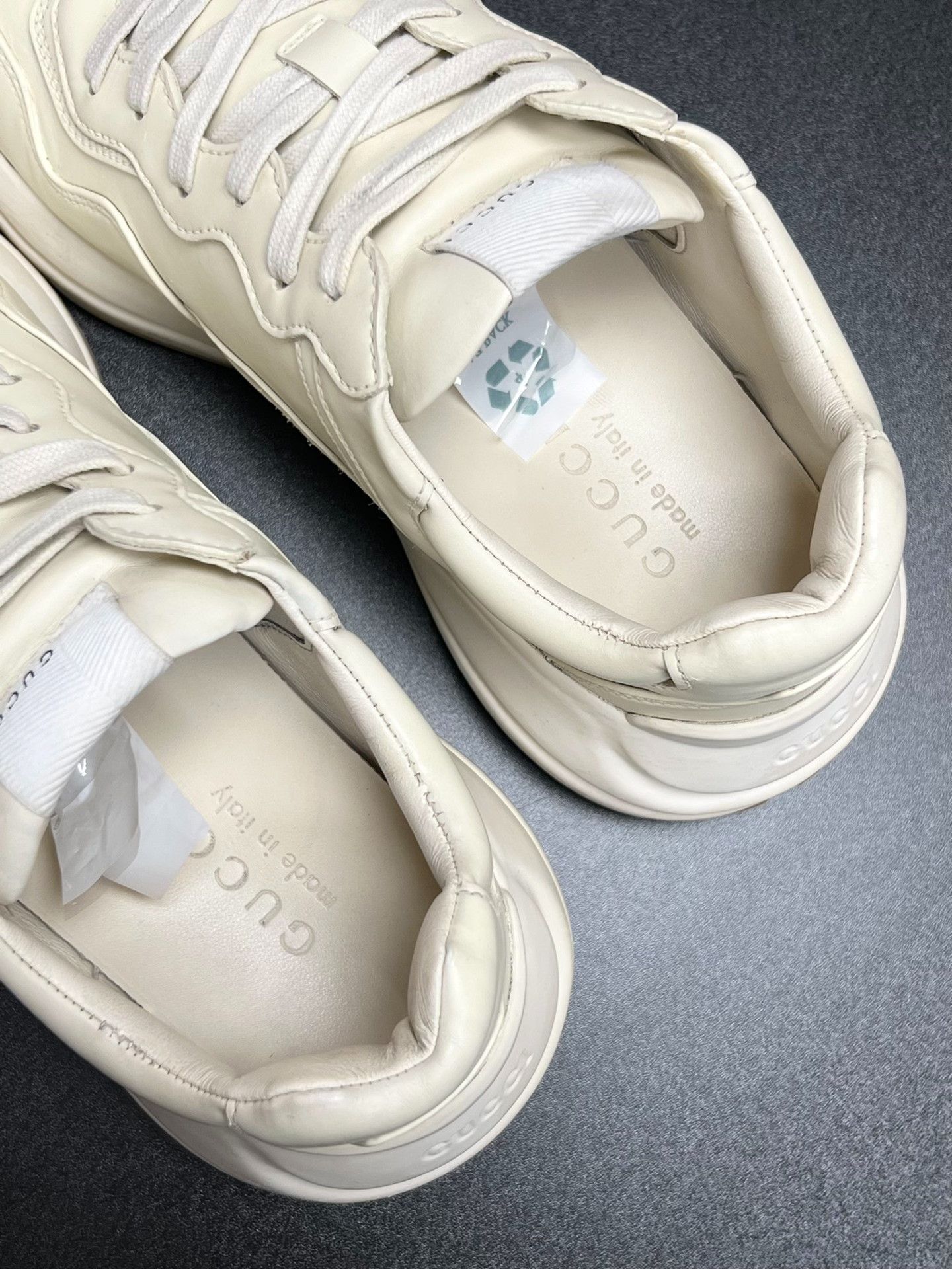 Gucci Gucci Printed Graphic White Lowtop Sneakers 8 Men Size US 8 / EU 41 - 4 Thumbnail