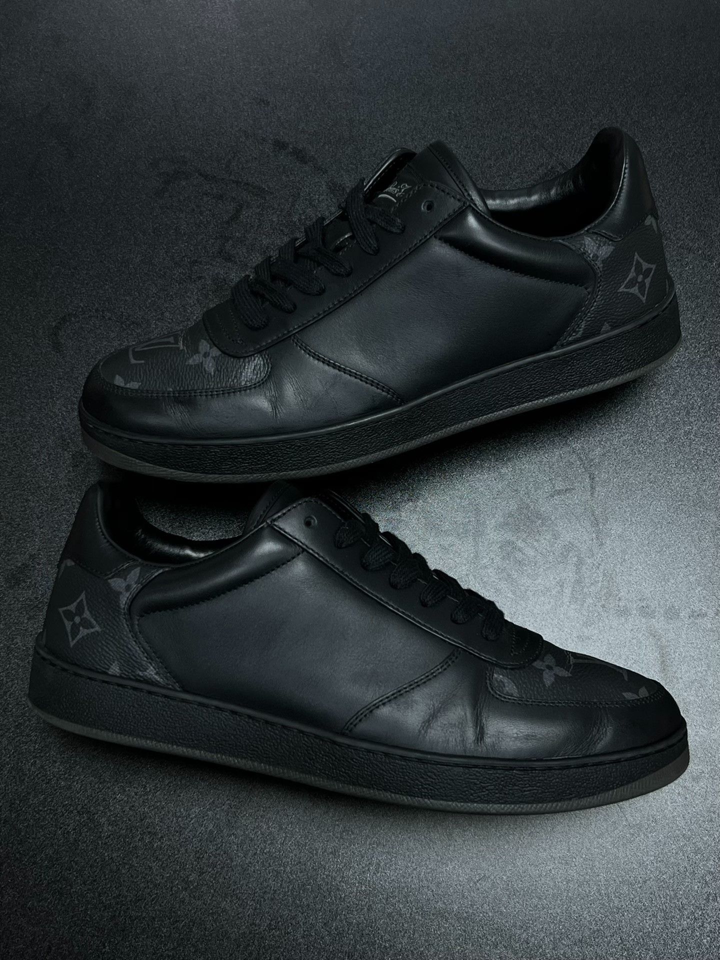 Louis Vuitton Louis Vuitton Black Lowtop Sneakers 7 Men Size US 7 / EU 40 - 5 Thumbnail