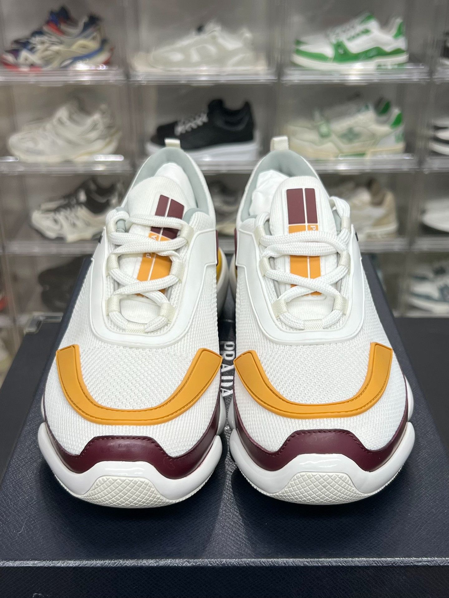 Prada Prada Casual White Lowtop Sneakers 7 Men Size US 7 / EU 40 - 2 Thumbnail