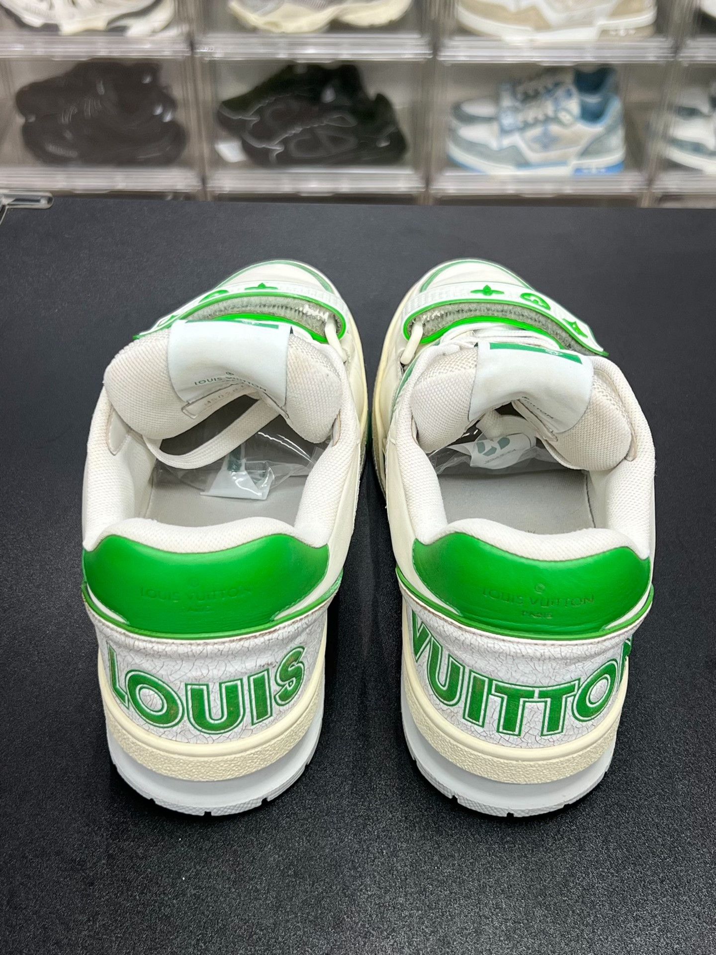 Louis Vuitton Louis Vuitton Training Green Lowtop Sneakers 7 Men Size US 7 / EU 40 - 7 Thumbnail