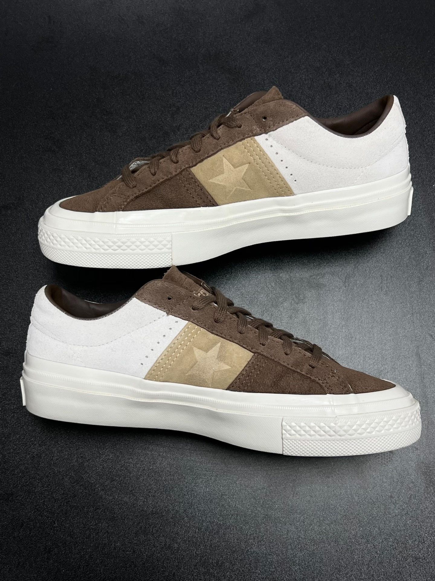 Converse Converse Brown Lowtop Sneakers 7 Men Size US 7 / EU 40 - 6 Thumbnail