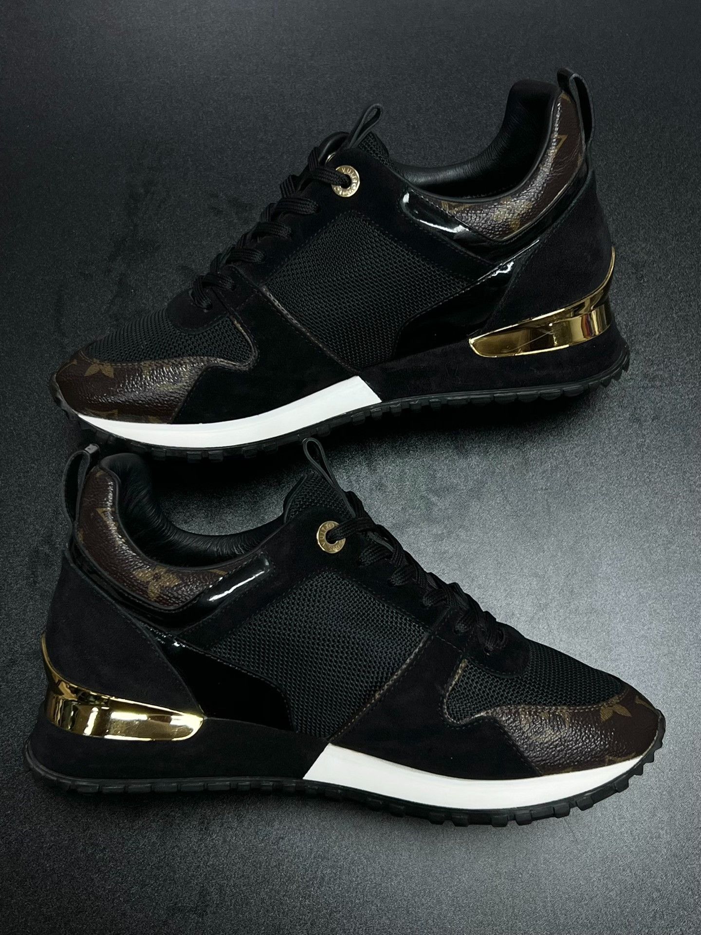 Louis Vuitton Louis Vuitton Casual Black Lowtop Sneakers us_6 Women Size US 6 / IT 36 - 5 Thumbnail