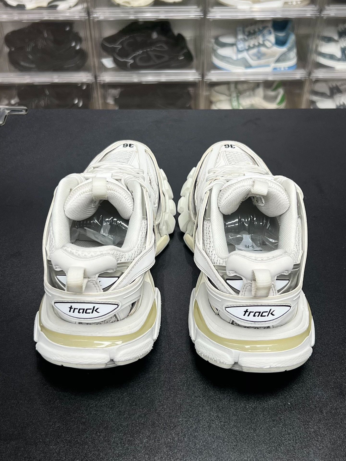 Balenciaga Balenciaga White Lowtop Sneakers us_6 Women Size US 6 / IT 36 - 7 Thumbnail