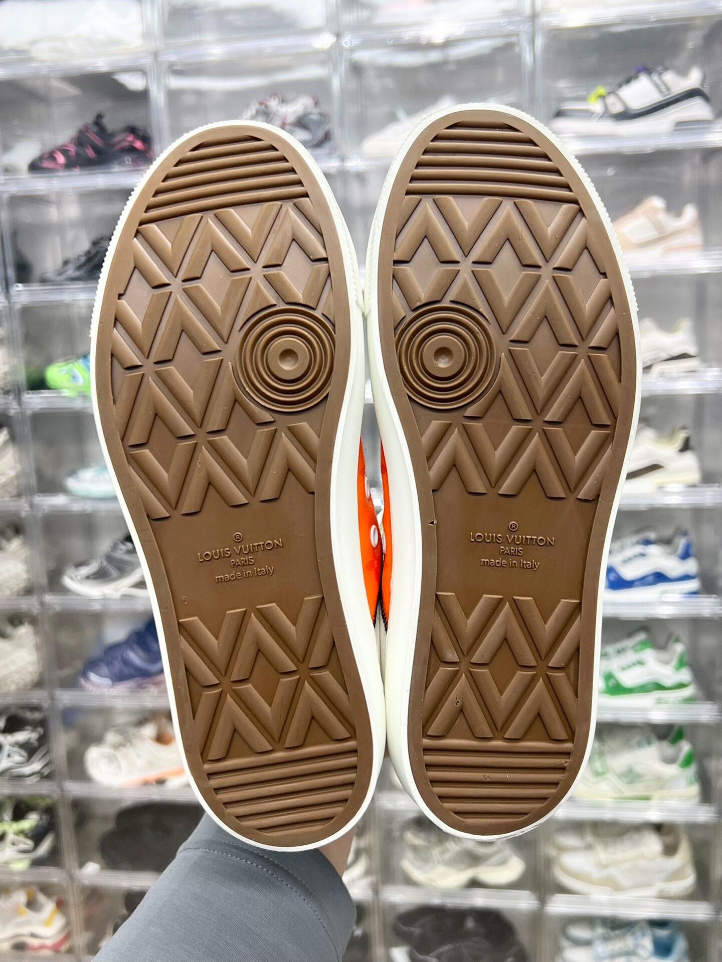 Louis Vuitton Louis Vuitton Retro Lowtop Sneakers 8 Men Size US 8 / EU 41 - 8 Thumbnail