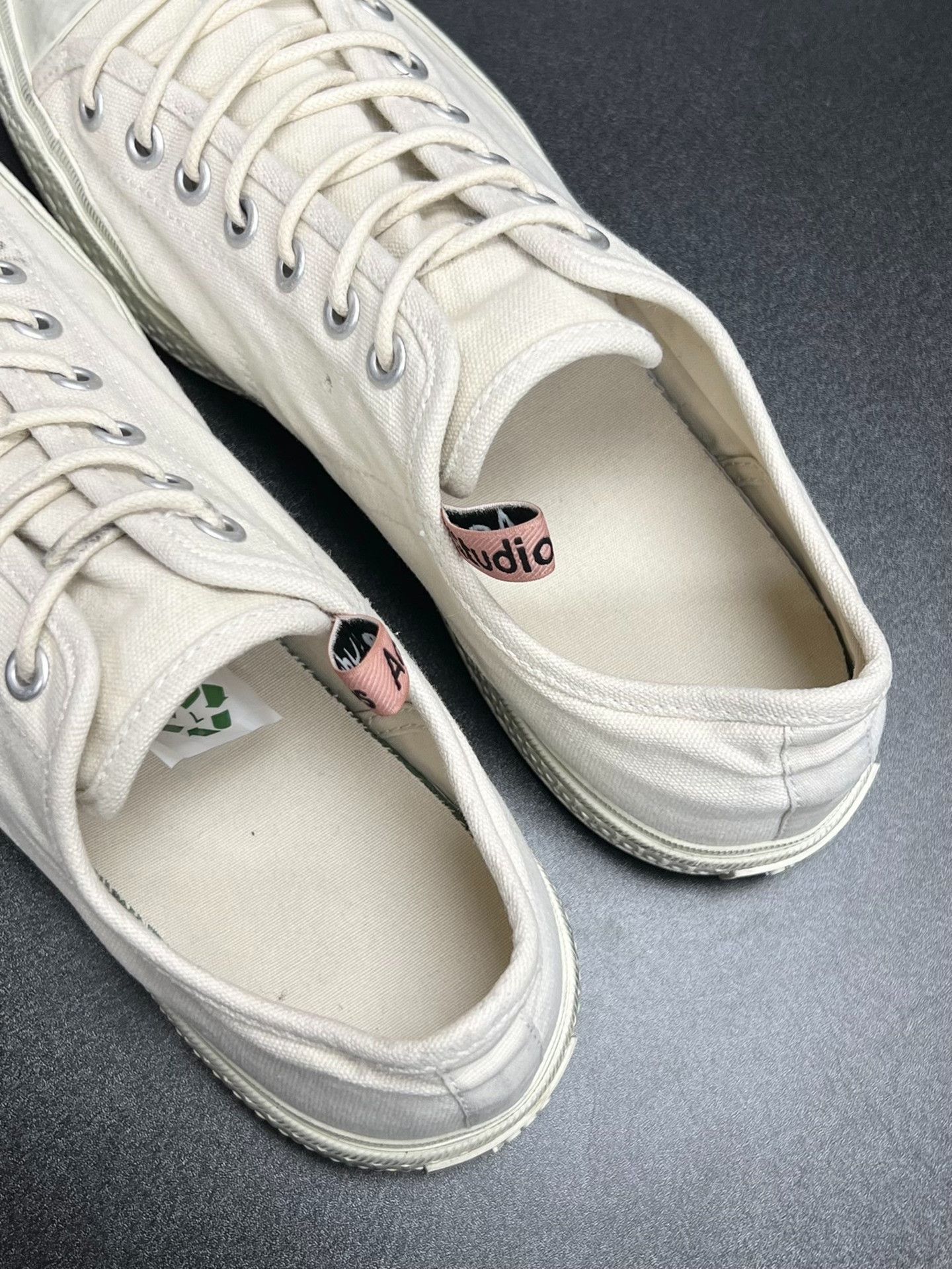 Acne Studios Acne Studios Canvas White Lowtop Sneakers 11 Men Size US 11 / EU 44 - 4 Thumbnail