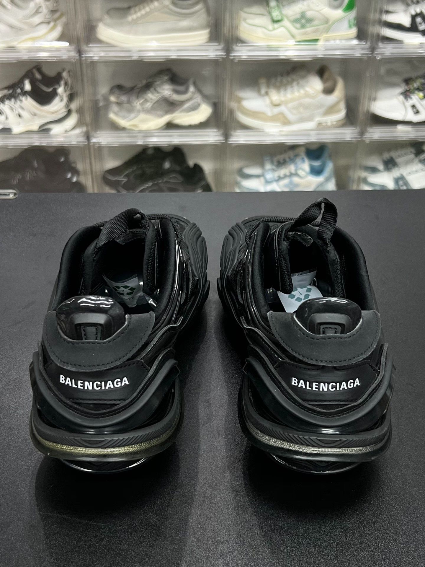 Balenciaga Balenciaga Black Lowtop Sneakers 7 Men Size US 7 / EU 40 - 7 Thumbnail