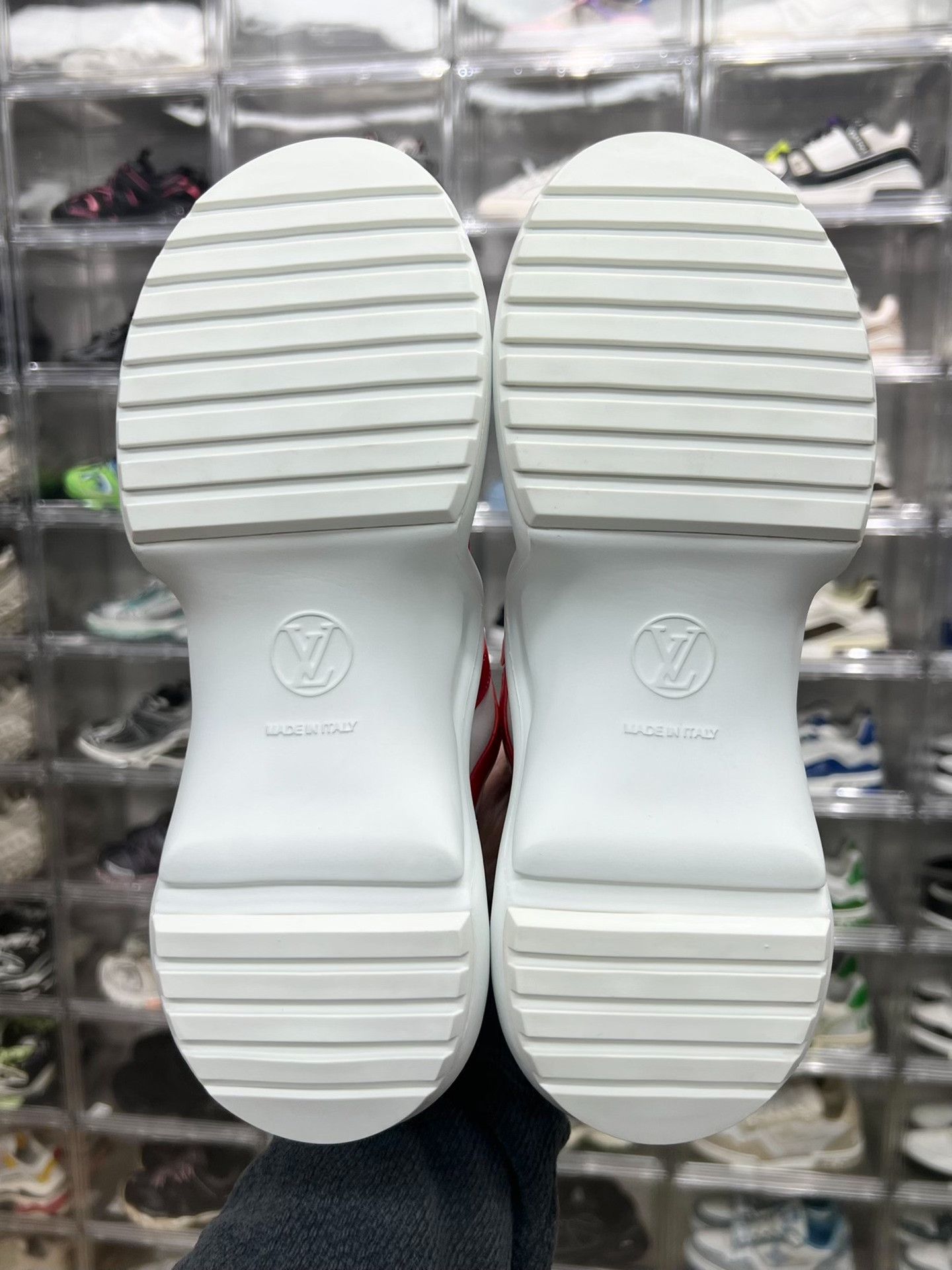 Louis Vuitton Louis Vuitton Red Lowtop Sneakers us_7-5 Women Size US 7.5 / IT 37.5 - 8 Thumbnail