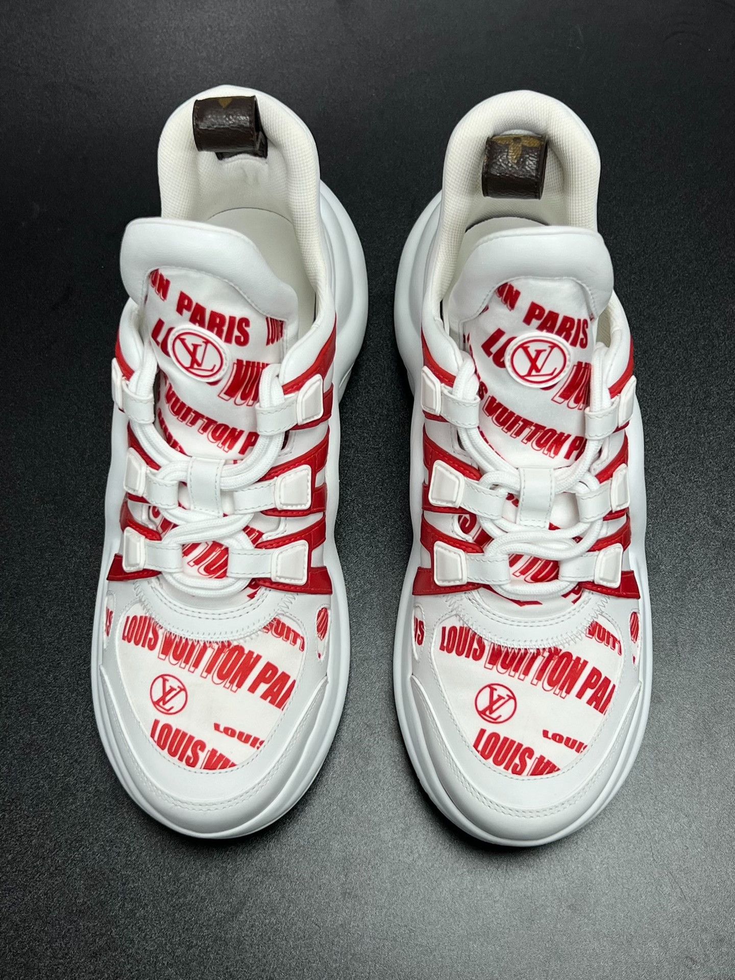 Louis Vuitton Louis Vuitton Red Lowtop Sneakers us_7-5 Women Size US 7.5 / IT 37.5 - 3 Thumbnail