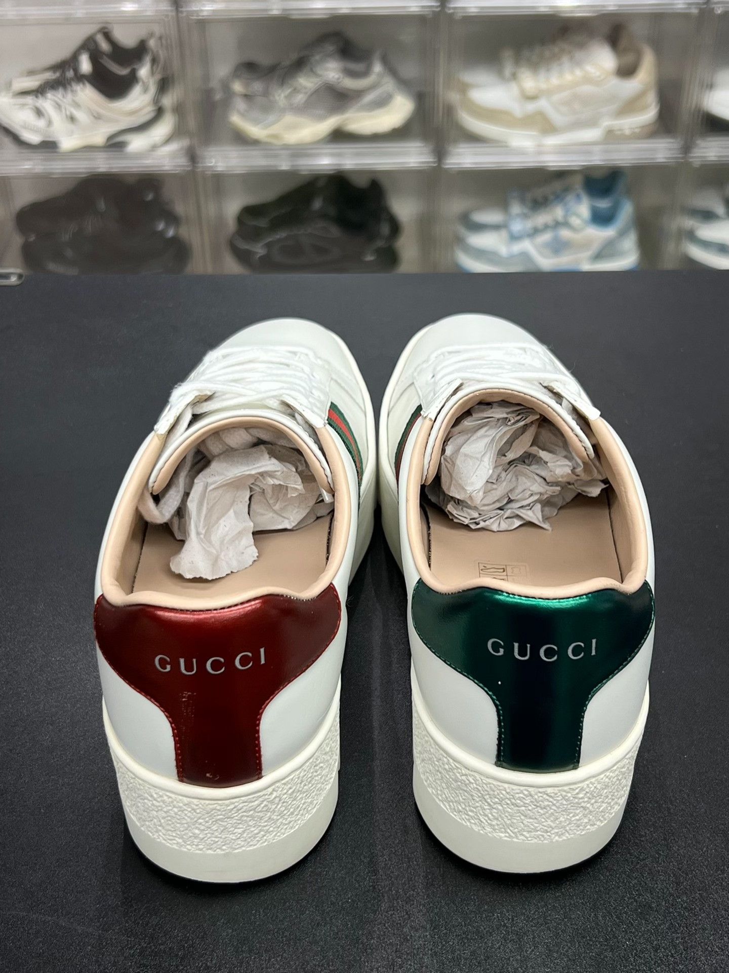 Gucci Gucci Embroidered Lowtop Sneakers us_6-5 Women Size US 6.5 / IT 36.5 - 7 Thumbnail