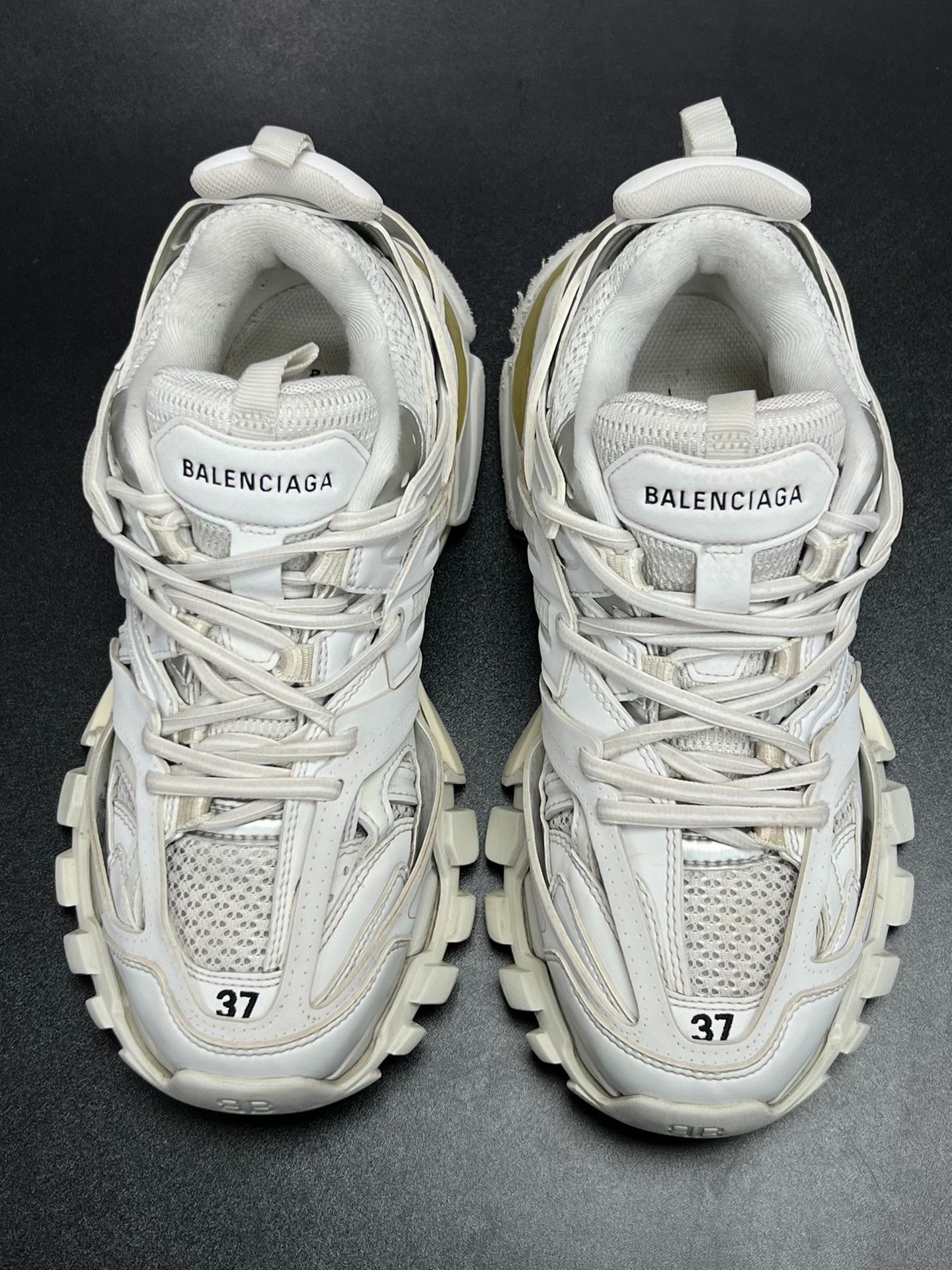 Balenciaga Balenciaga White Lowtop Sneakers us_7 Women Size US 7 / IT 37 - 3 Thumbnail