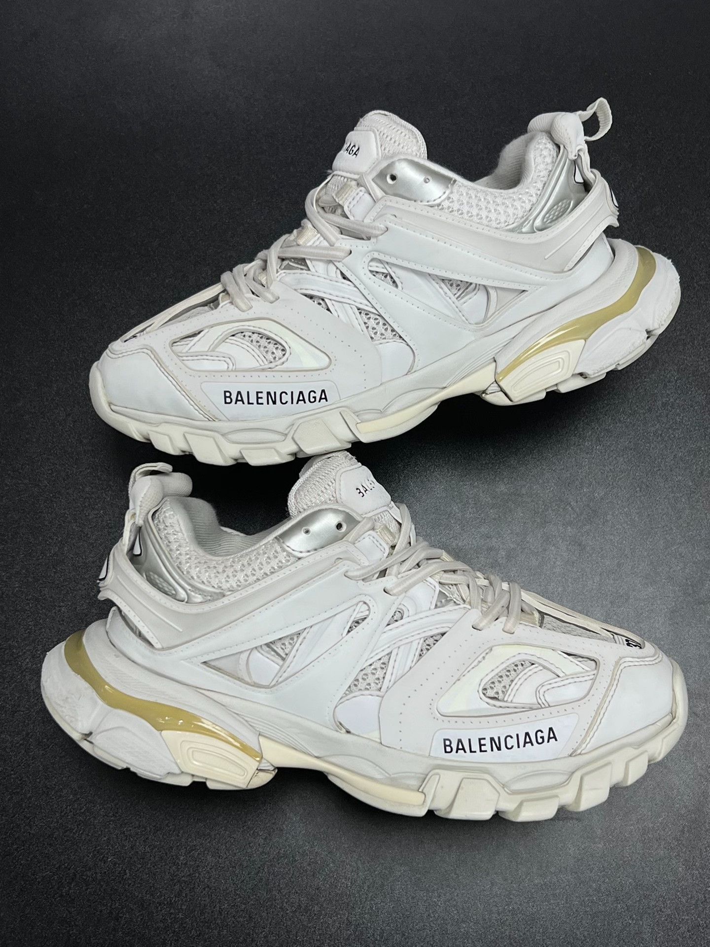 Balenciaga Balenciaga White Lowtop Sneakers us_7 Women Size US 7 / IT 37 - 5 Thumbnail