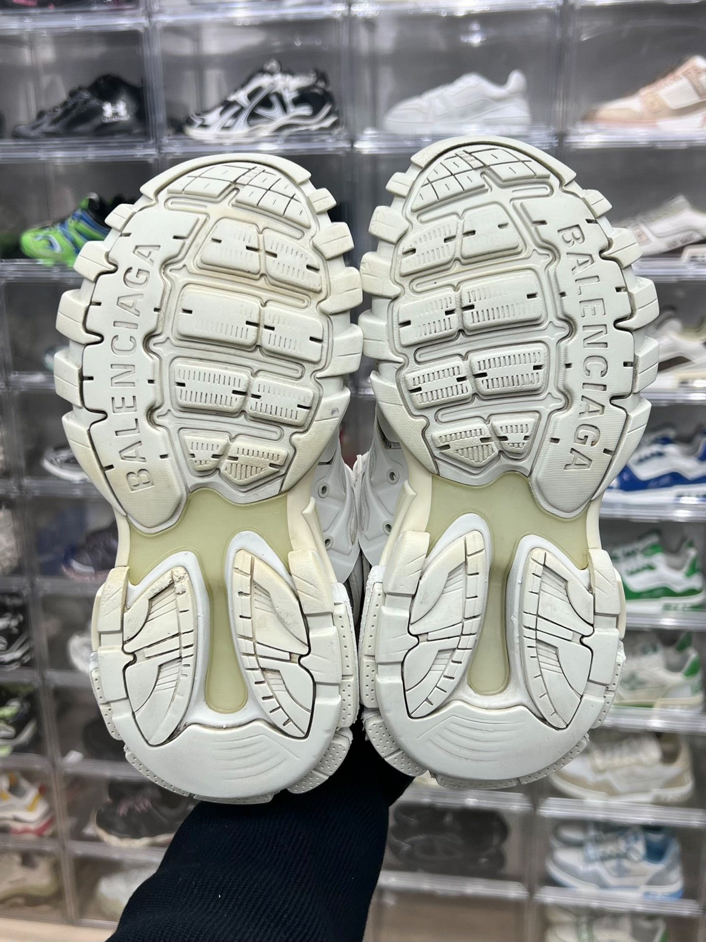 Balenciaga Balenciaga White Lowtop Sneakers us_7 Women Size US 7 / IT 37 - 8 Thumbnail