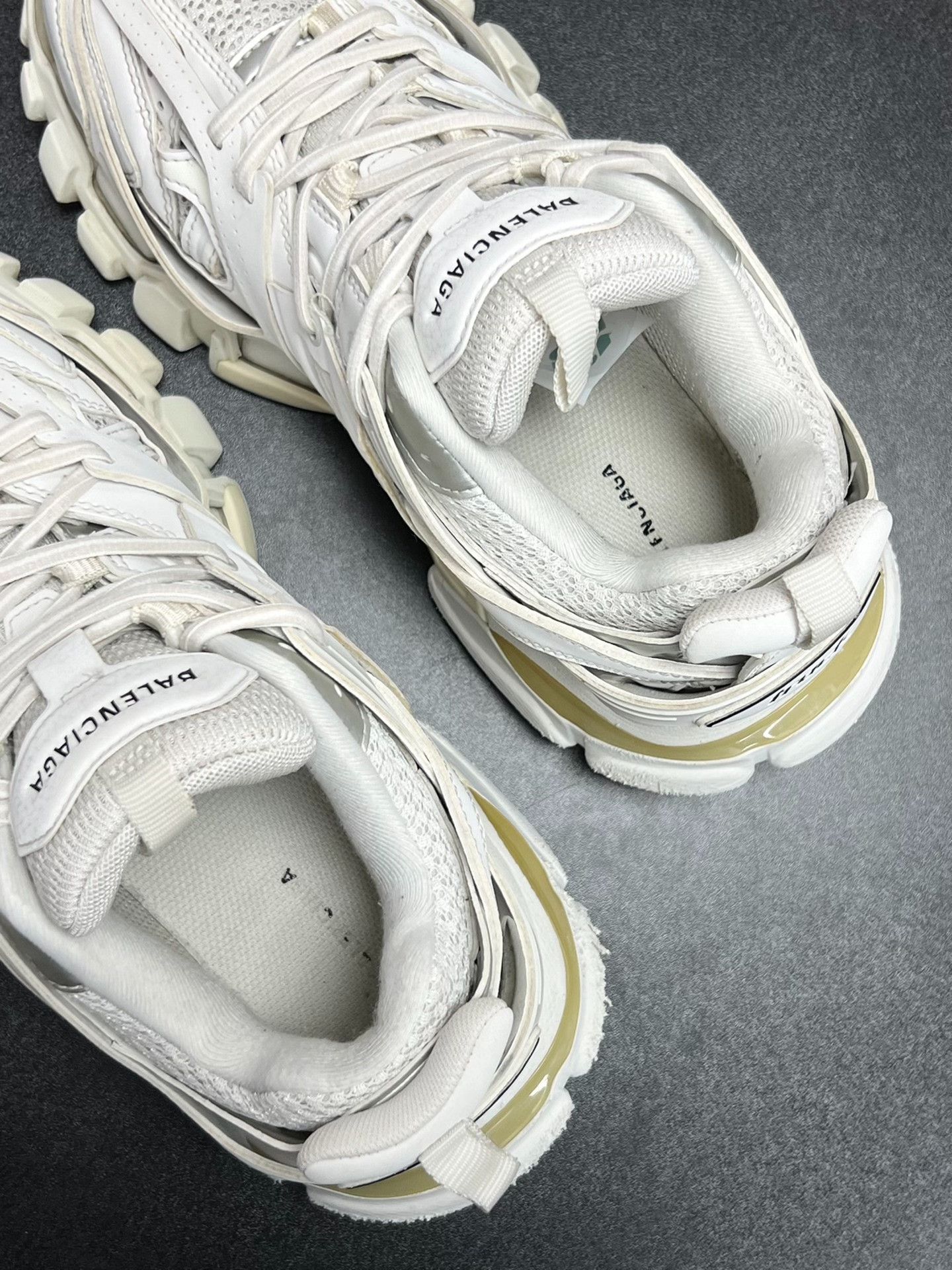 Balenciaga Balenciaga White Lowtop Sneakers us_7 Women Size US 7 / IT 37 - 4 Thumbnail