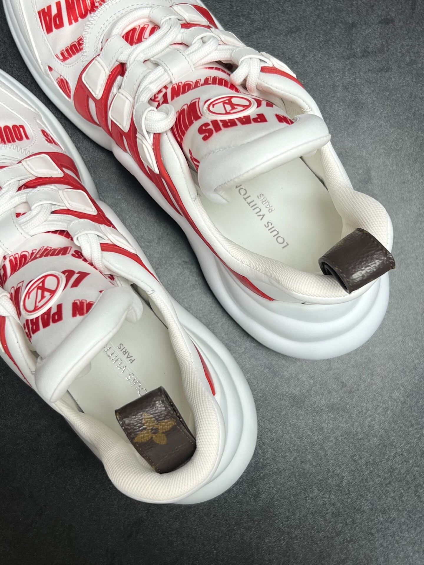 Louis Vuitton Louis Vuitton Red Lowtop Sneakers us_7 Women Size US 7 / IT 37 - 4 Thumbnail
