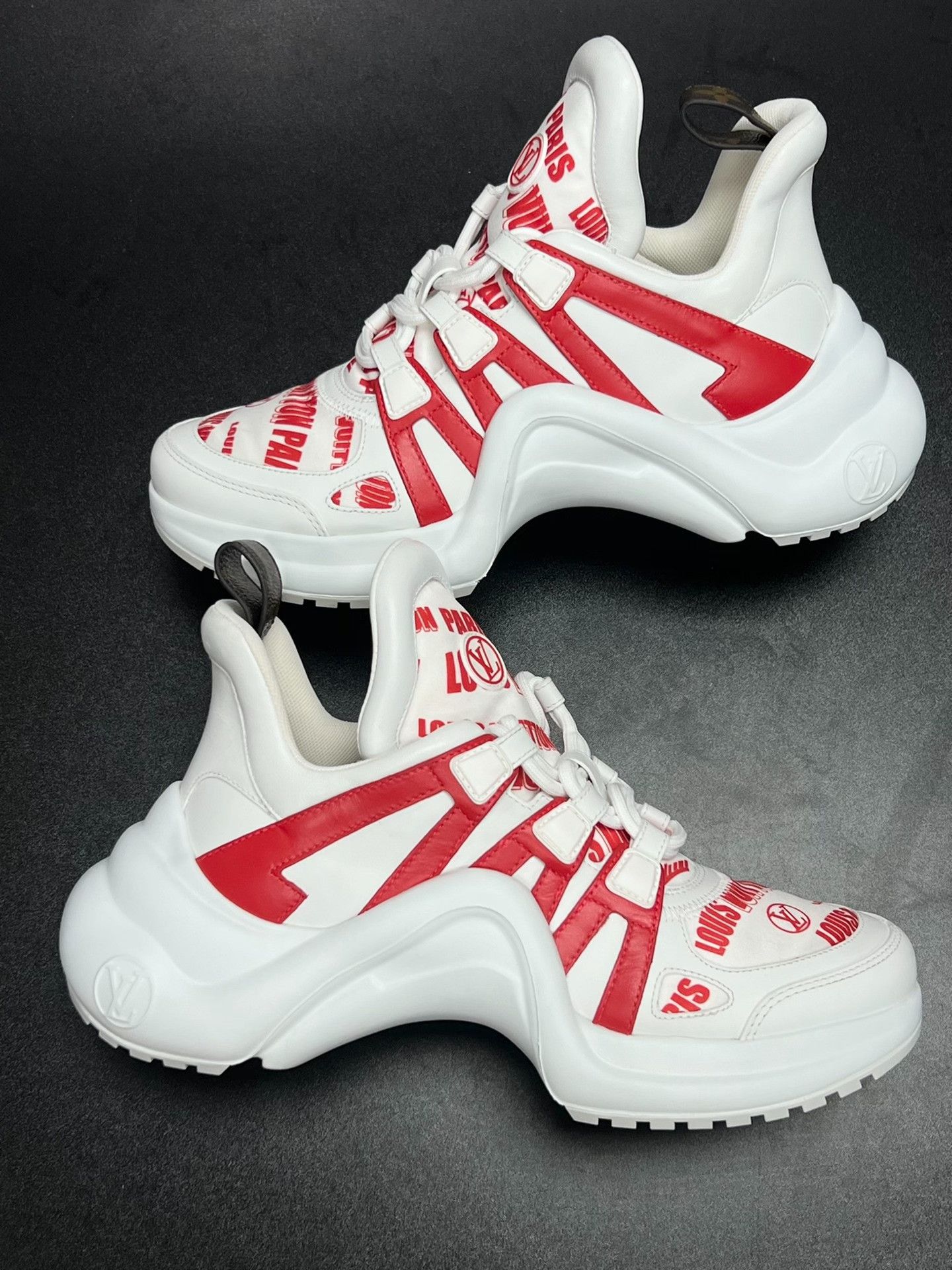 Louis Vuitton Louis Vuitton Red Lowtop Sneakers us_7 Women Size US 7 / IT 37 - 5 Thumbnail