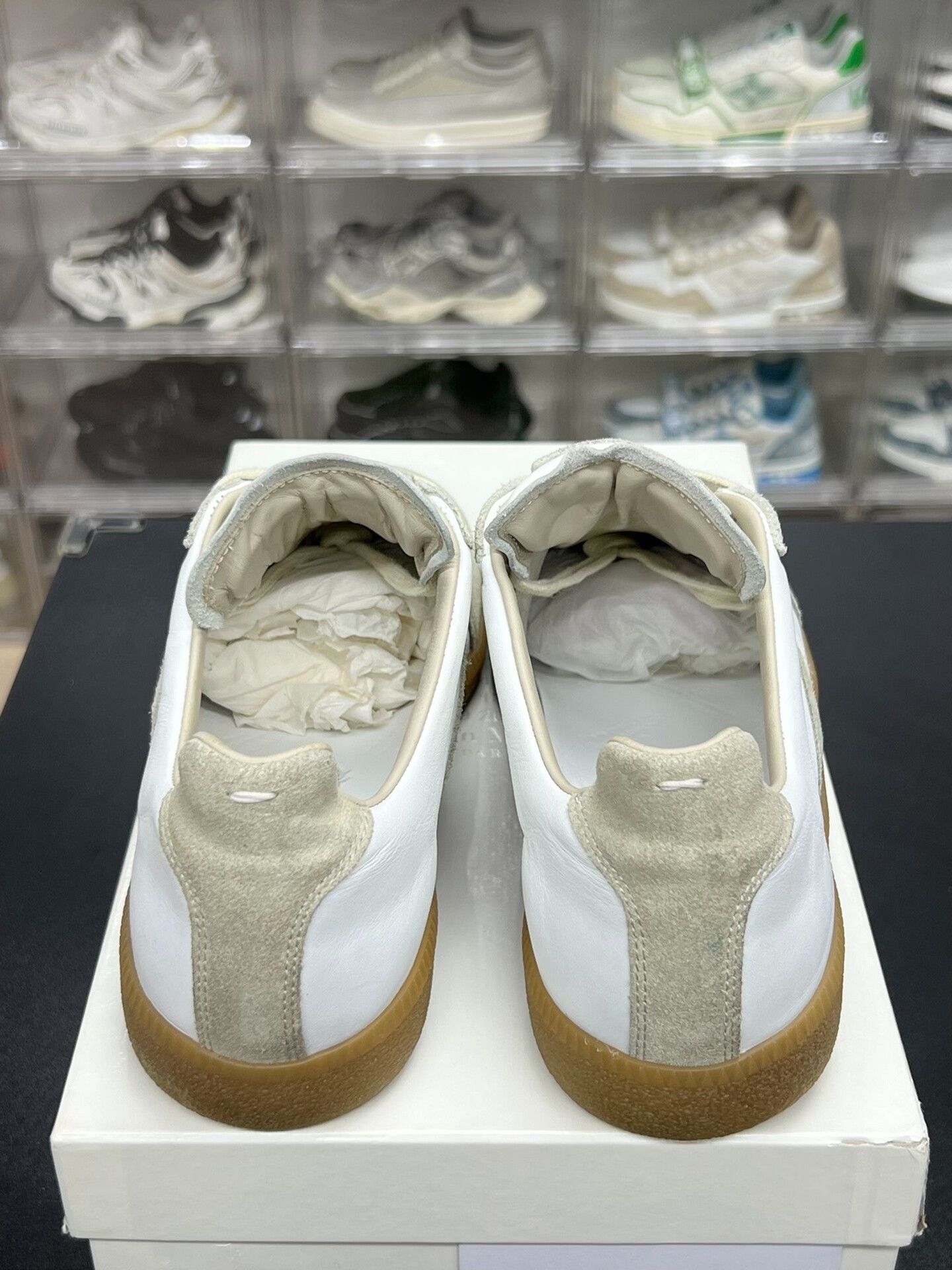 Maison Margiela Maison Margiela White Lowtop Sneakers 9 Men Size US 9 / EU 42 - 7 Thumbnail