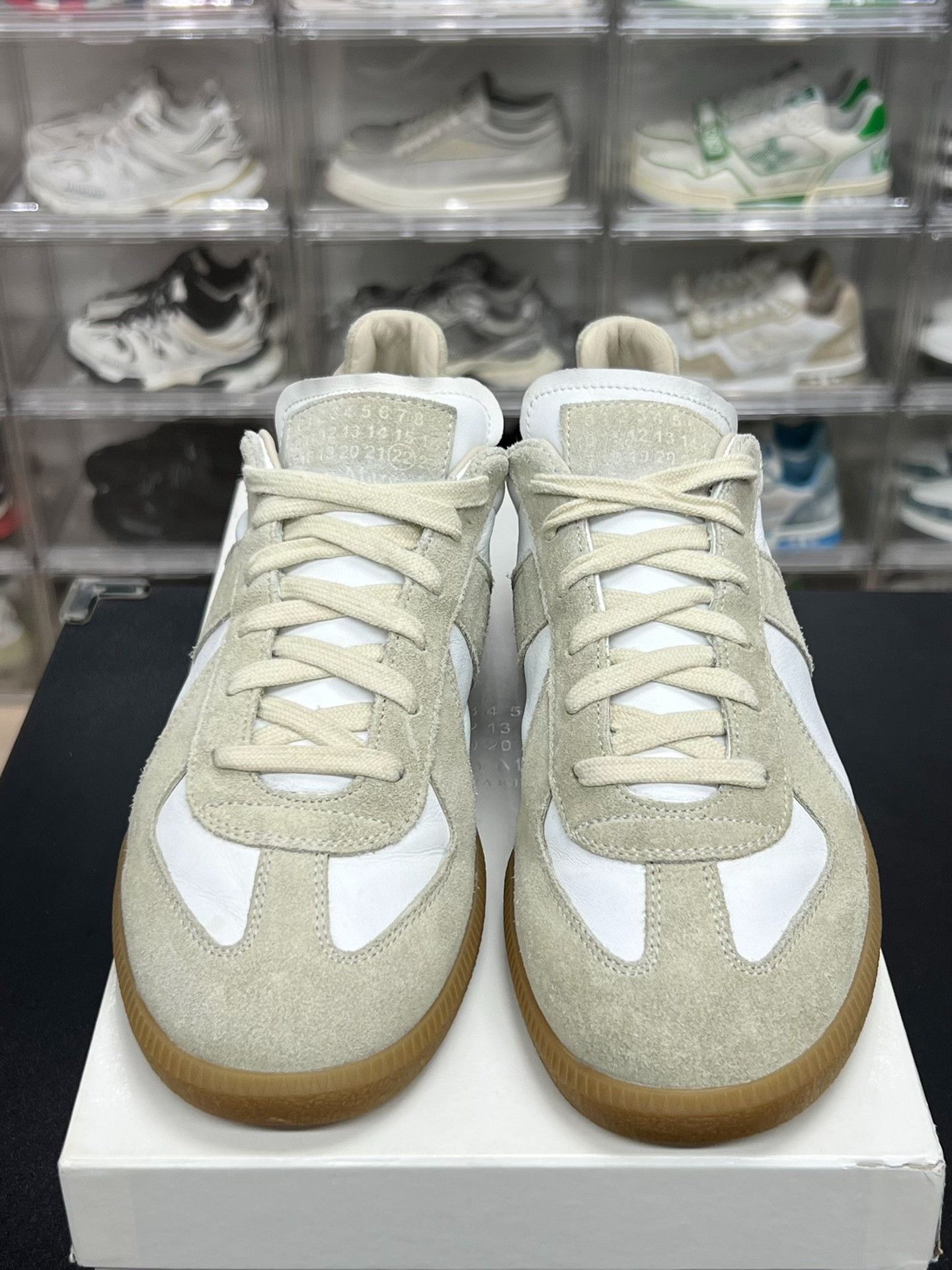 Maison Margiela Maison Margiela White Lowtop Sneakers 9 Men Size US 9 / EU 42 - 2 Thumbnail