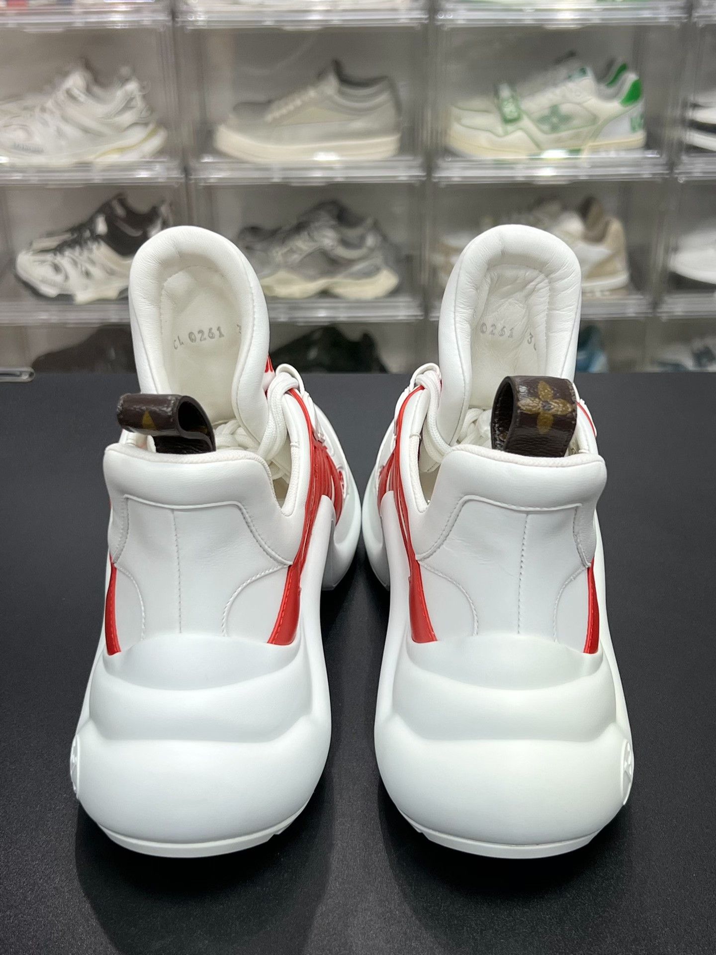 Louis Vuitton Louis Vuitton Red Lowtop Sneakers us_6 Women Size US 6 / IT 36 - 7 Thumbnail