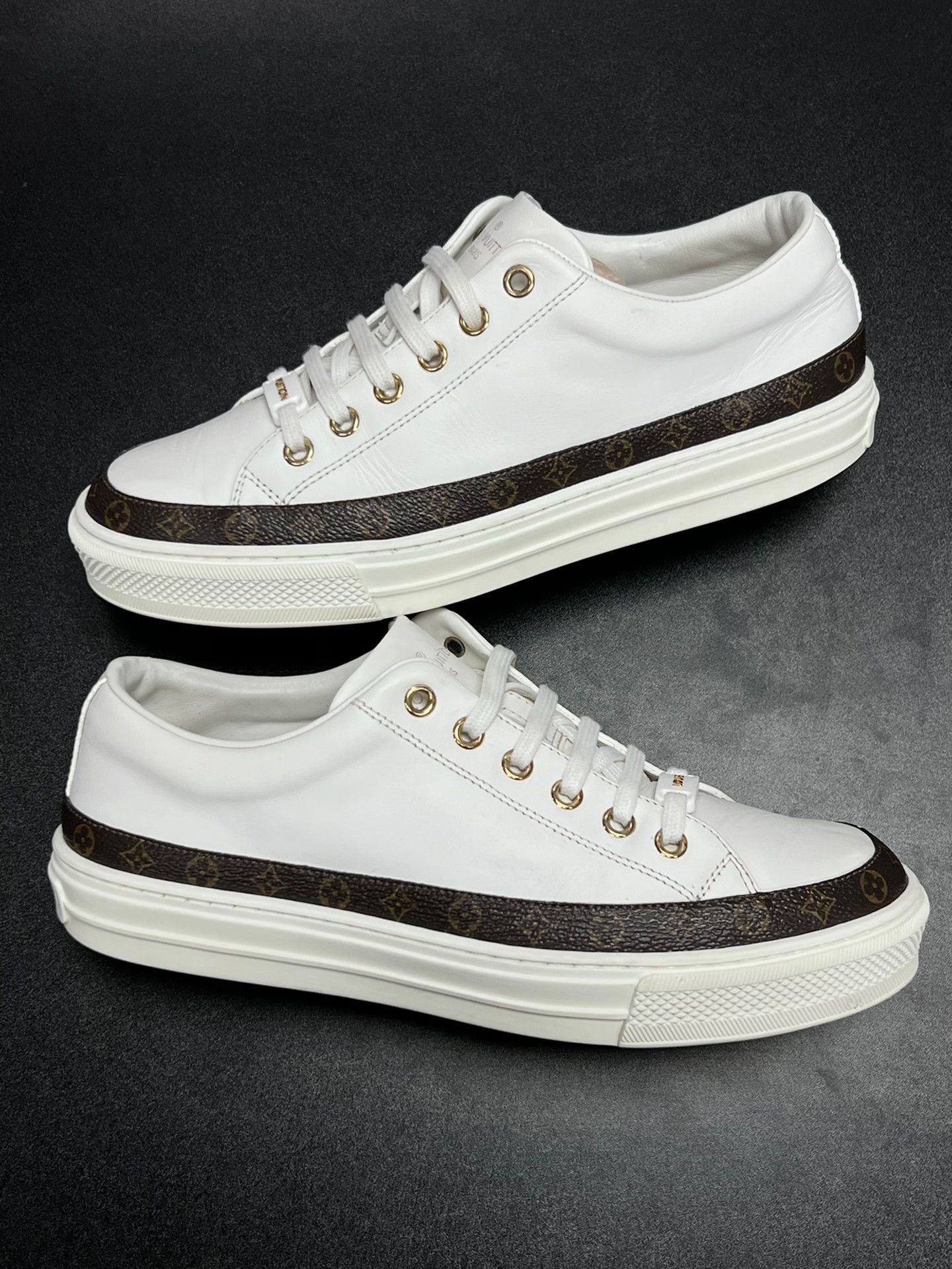 Louis Vuitton Louis Vuitton White Lowtop Sneakers us_7 Women Size US 7 / IT 37 - 5 Thumbnail