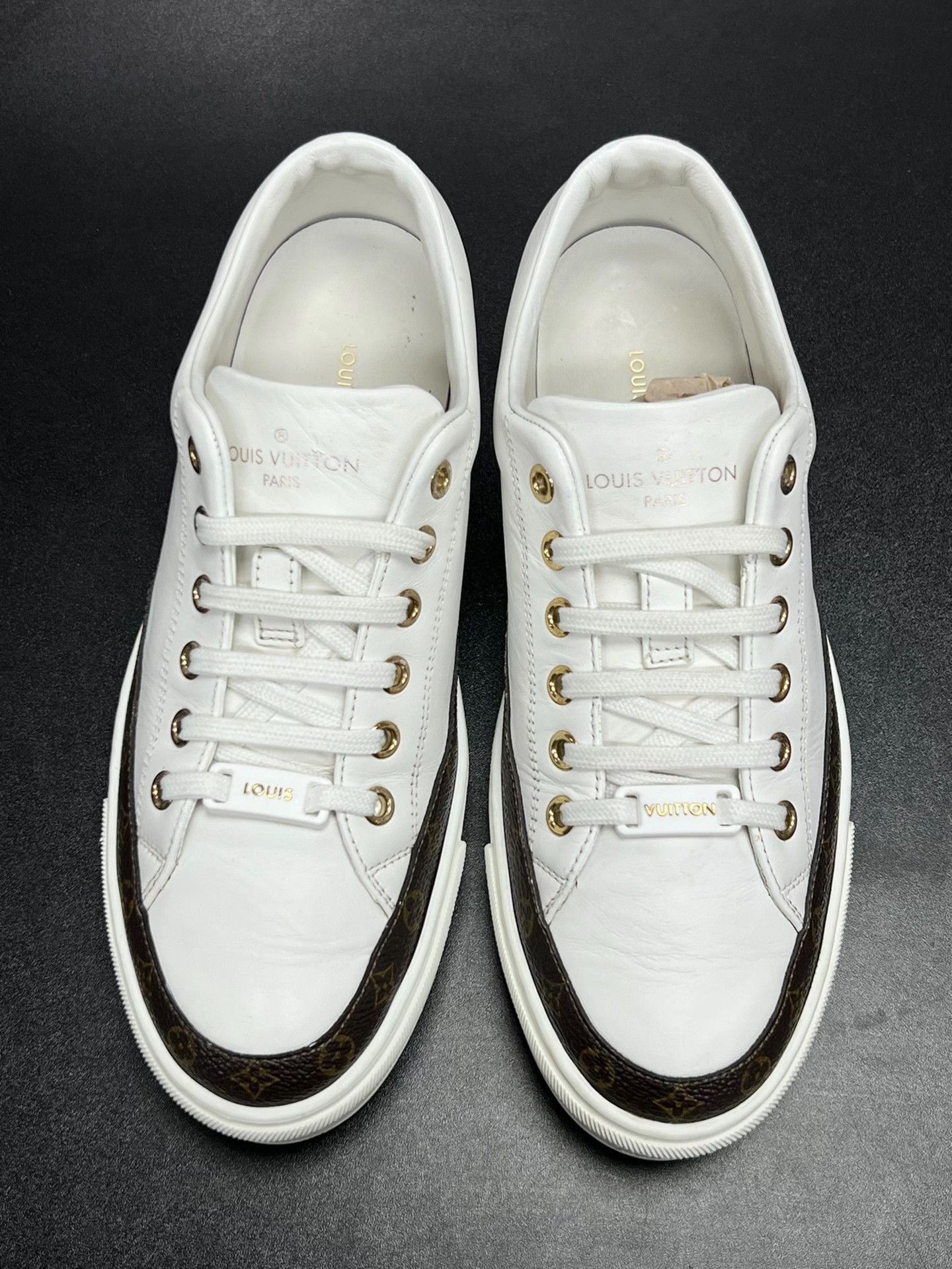 Louis Vuitton Louis Vuitton White Lowtop Sneakers us_7 Women Size US 7 / IT 37 - 3 Thumbnail