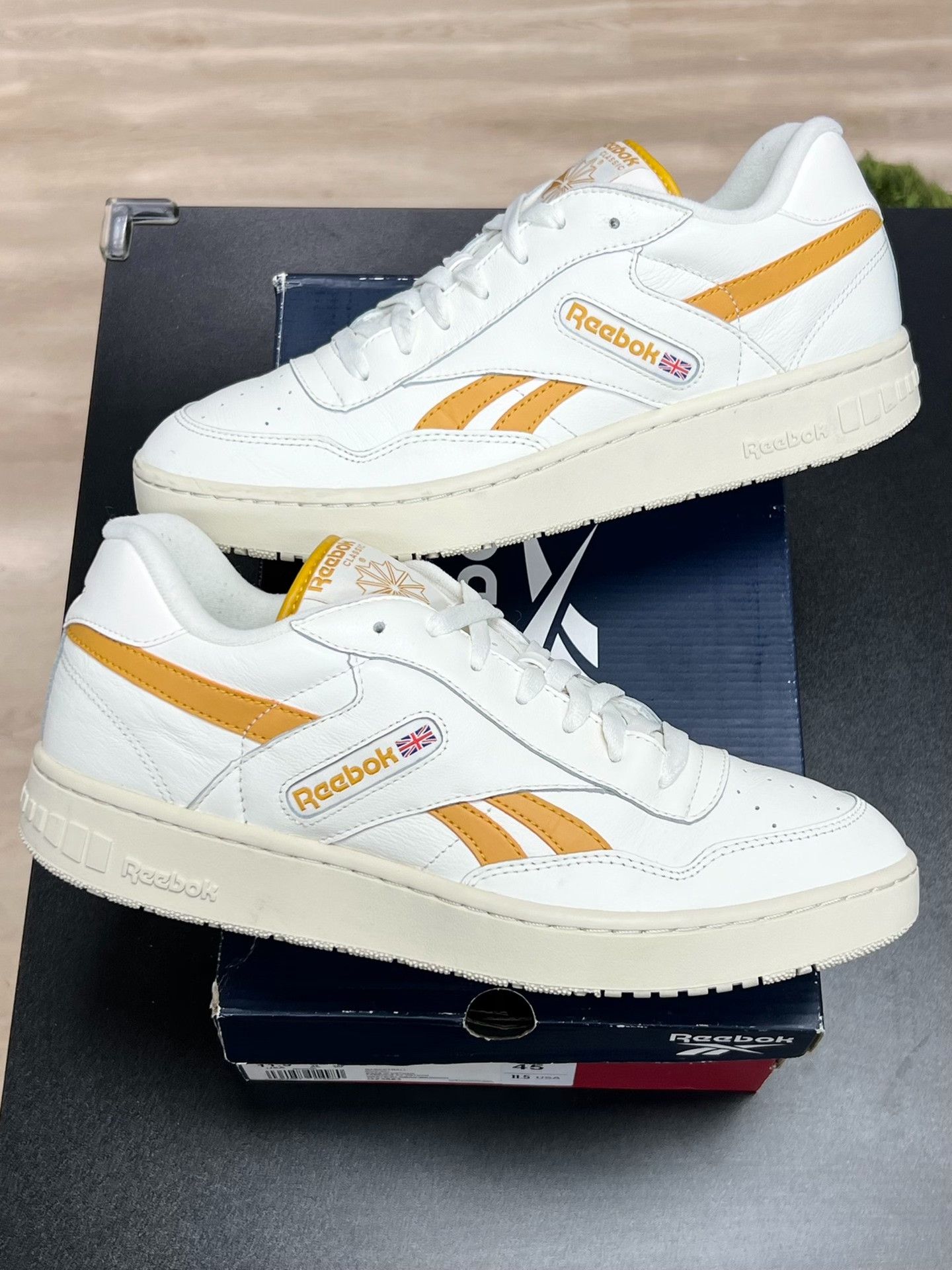 Reebok Reebok White Lowtop Sneakers 12 Men Size US 12 / EU 45 - 4 Thumbnail