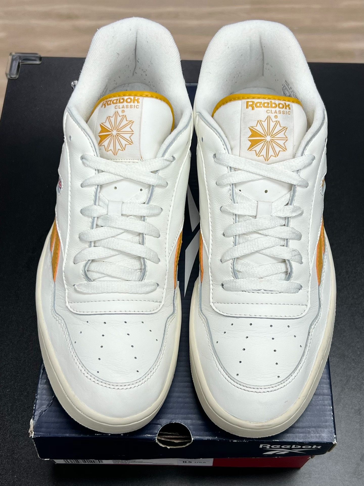 Reebok Reebok White Lowtop Sneakers 12 Men Size US 12 / EU 45 - 3 Thumbnail
