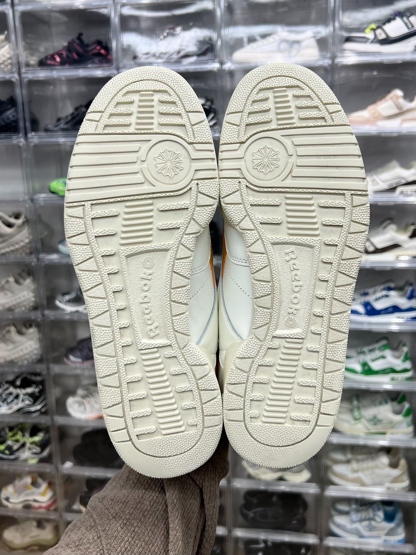 Reebok Reebok White Lowtop Sneakers 12 Men Size US 12 / EU 45 - 7 Thumbnail