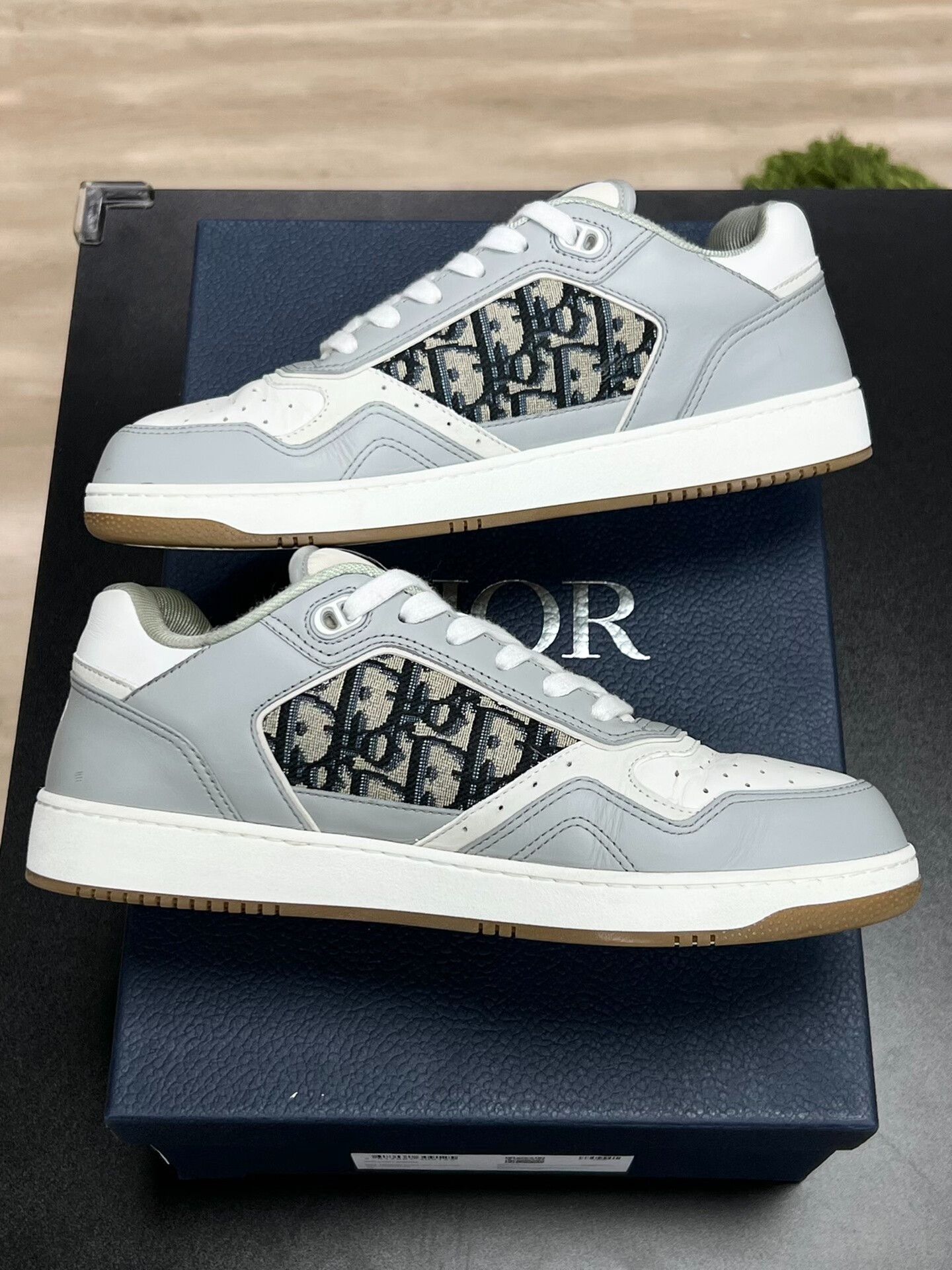 Dior Dior White Lowtop Sneakers 9 Men Size US 9 / EU 42 - 6 Thumbnail