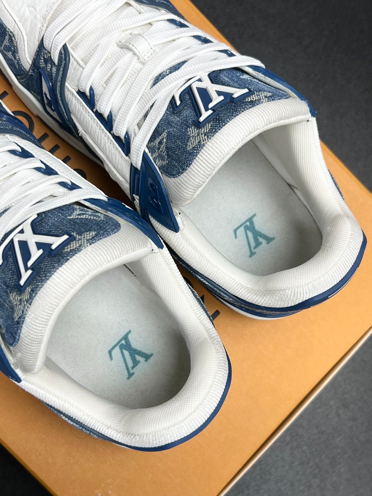 Louis Vuitton Louis Vuitton Training Denim Blue Lowtop Sneakers 9 Men Size US 9 / EU 42 - 4 Thumbnail
