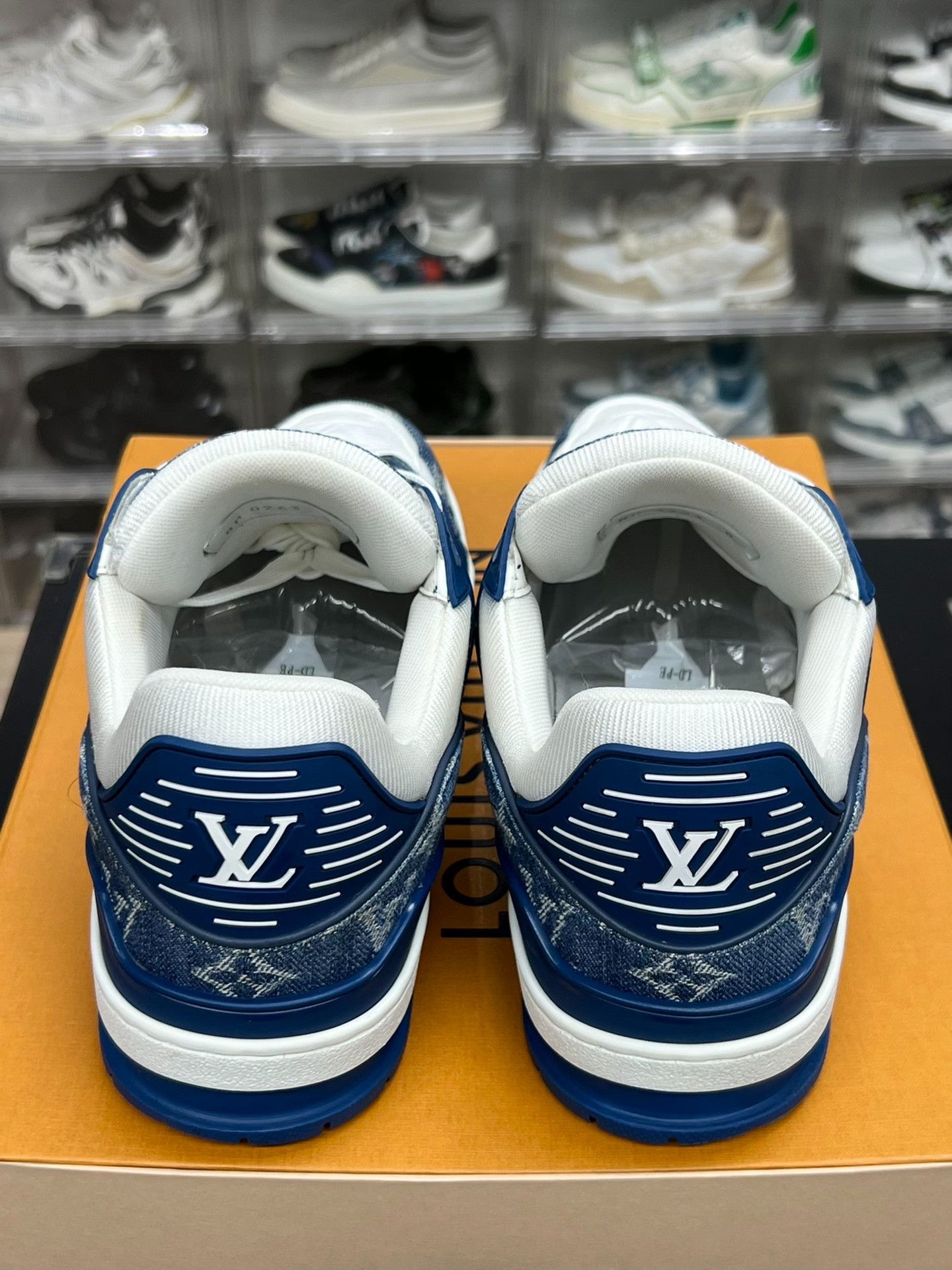 Louis Vuitton Louis Vuitton Training Denim Blue Lowtop Sneakers 9 Men Size US 9 / EU 42 - 7 Thumbnail