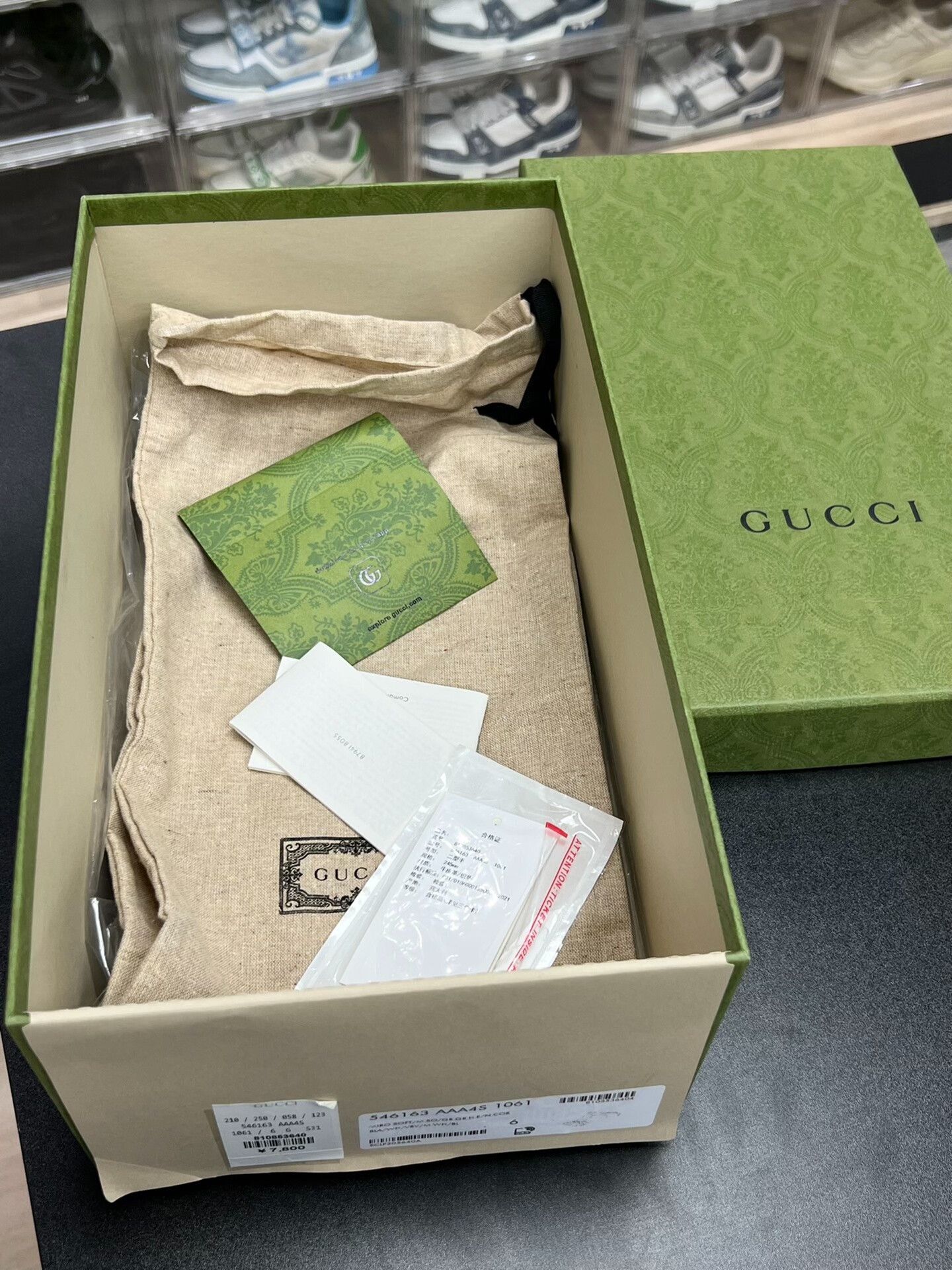 Gucci Gucci Black Lowtop Sneakers 7 Men Size US 7 / EU 40 - 9 Thumbnail