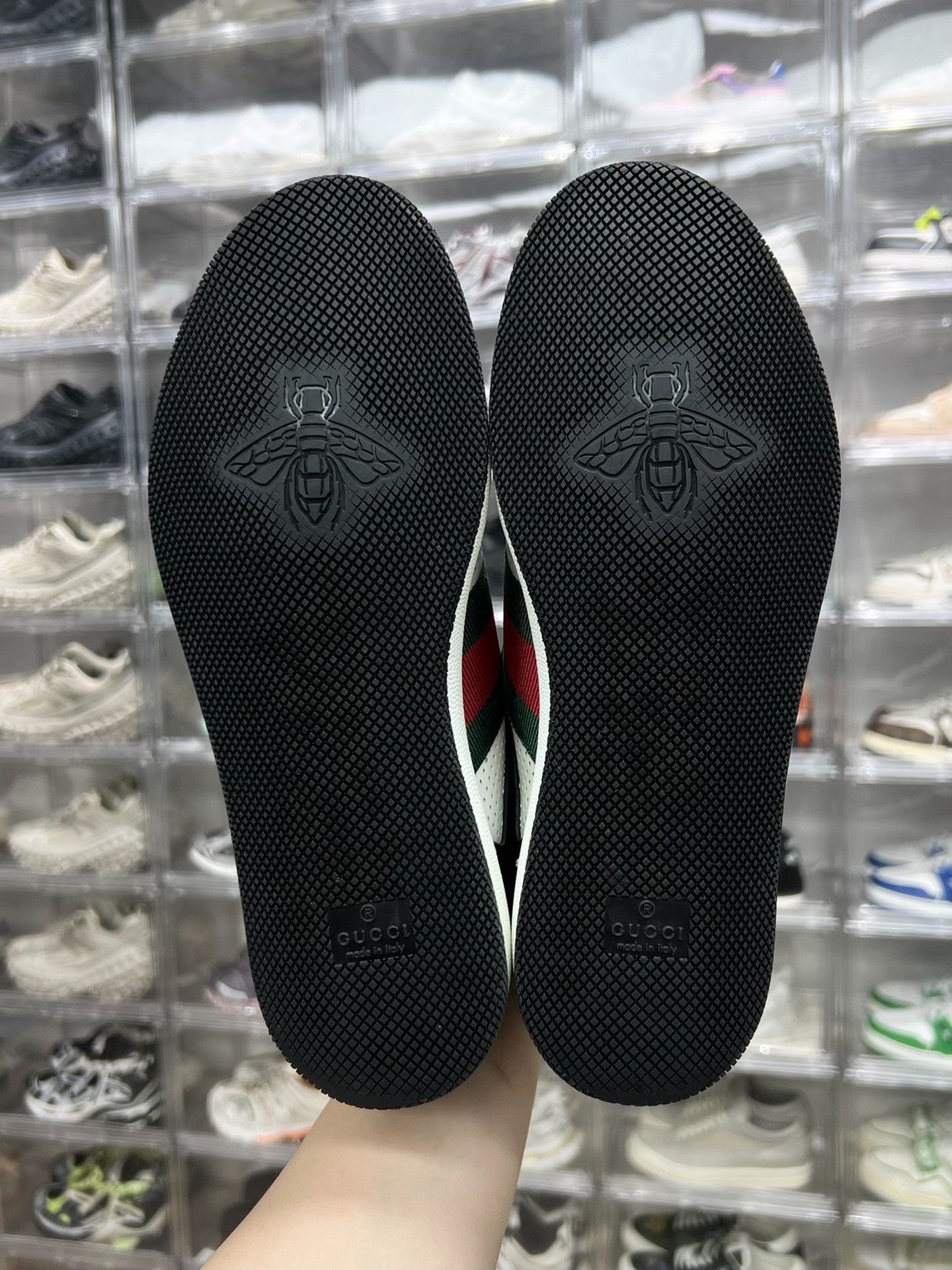 Gucci Gucci Black Lowtop Sneakers 7 Men Size US 7 / EU 40 - 8 Thumbnail