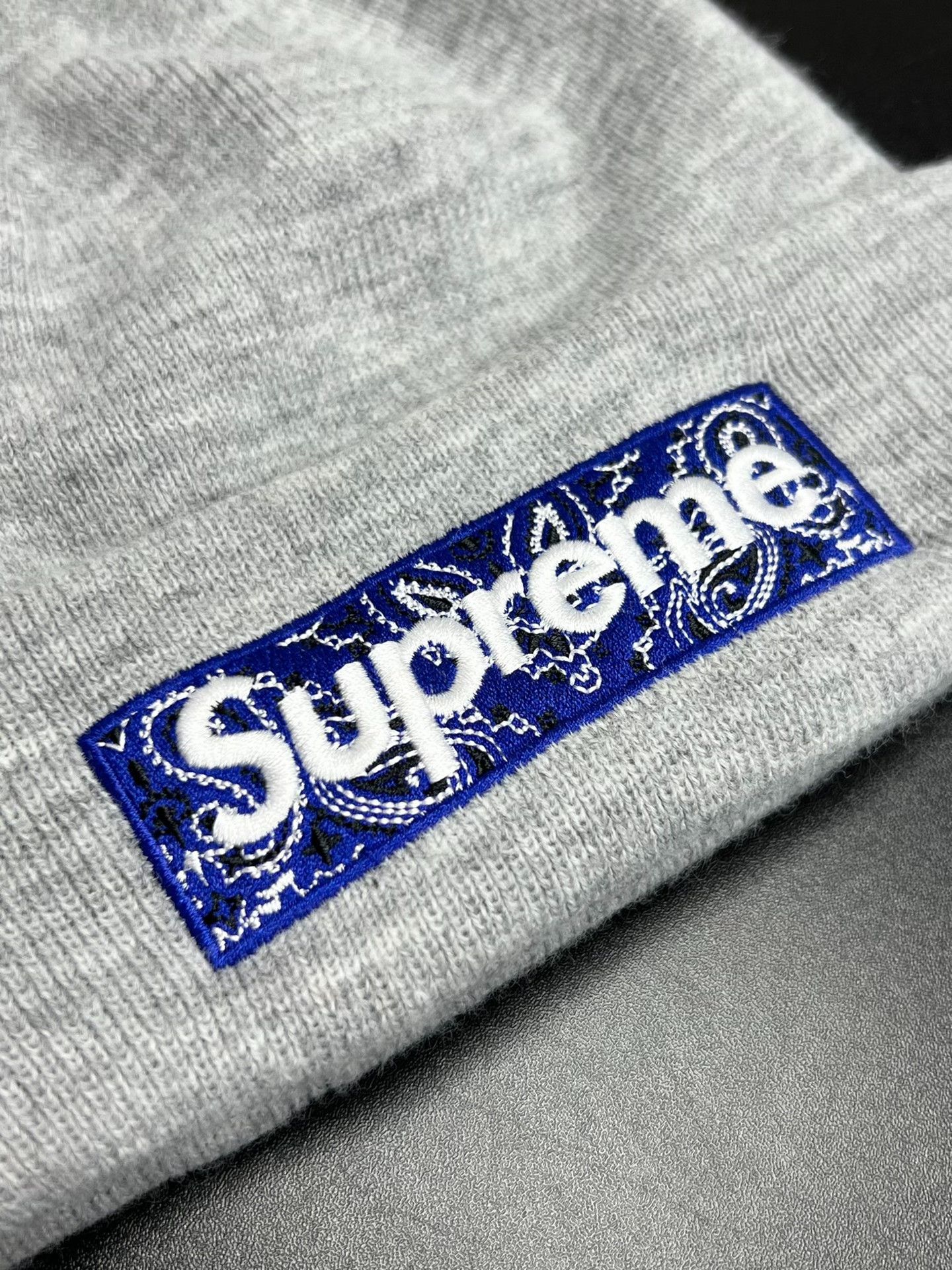 Supreme Supreme Paisley Embroidered Gray one size Men Size ONE SIZE - 2 Thumbnail