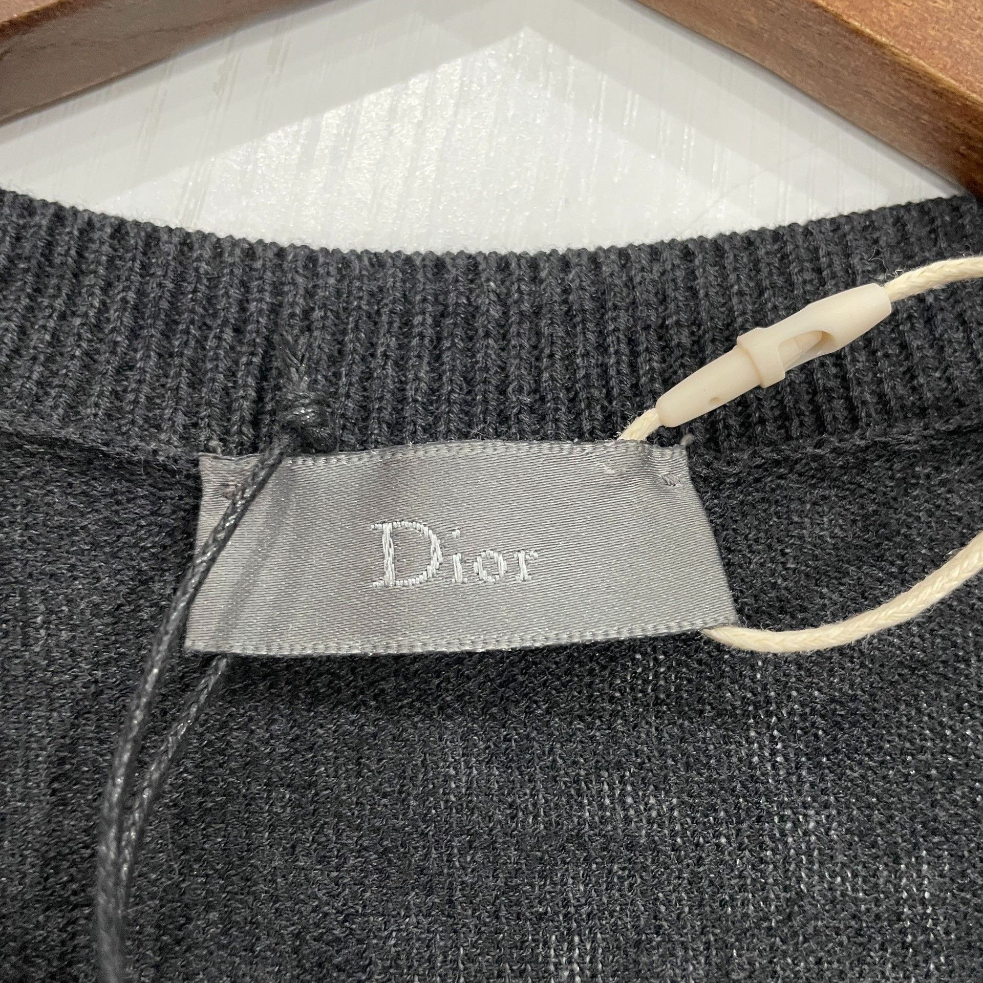 Dior Dior Embroidered Bee V-Neck Cotton Sweater XL Size US XL / EU 56 / 4 - 4 Thumbnail