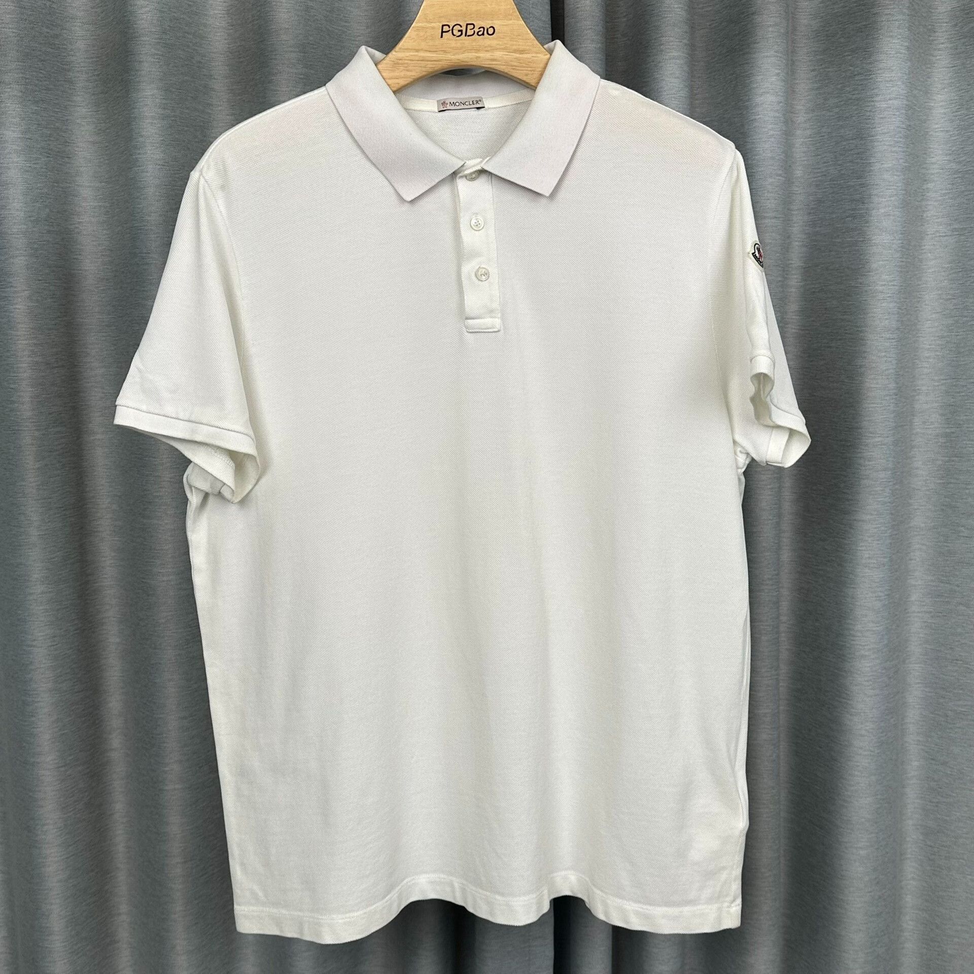 Moncler Moncler Classic Logo Patch White Polo Shirt XXL Size US XXL / EU 58 / 5 - 2 Thumbnail