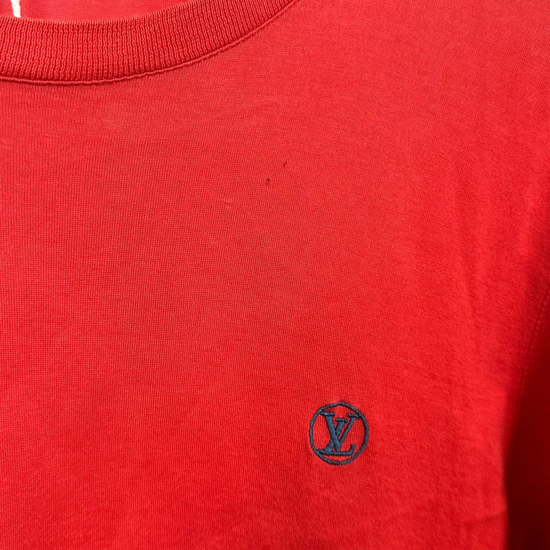 Louis Vuitton Louis Vuitton Red Logo Embroidery T-Shirt S Size US S / EU 44-46 / 1 - 6 Thumbnail