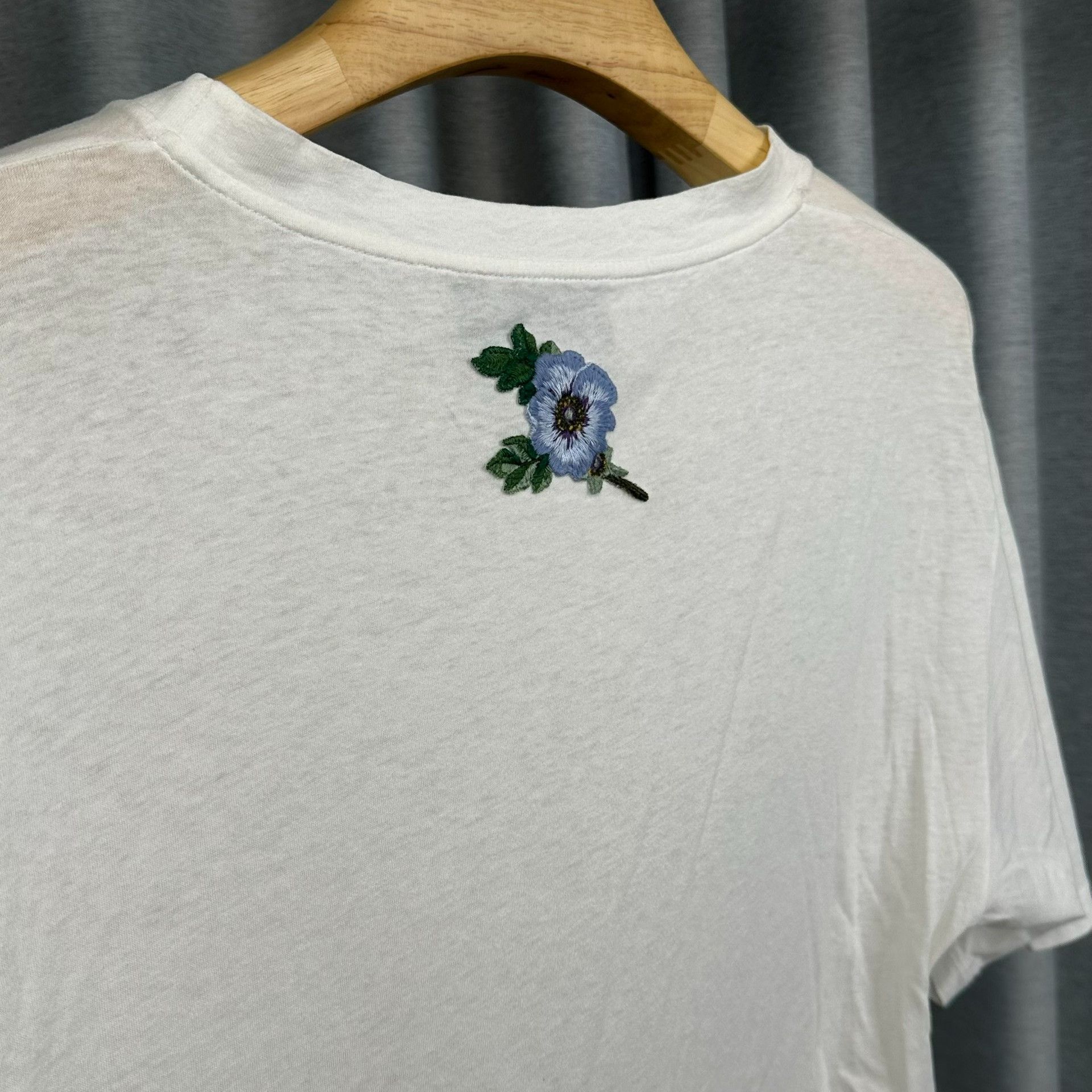 Gucci Gucci Flower Embroidery Logo T-Shirt Size M Size US M / EU 48-50 / 2 - 5 Thumbnail