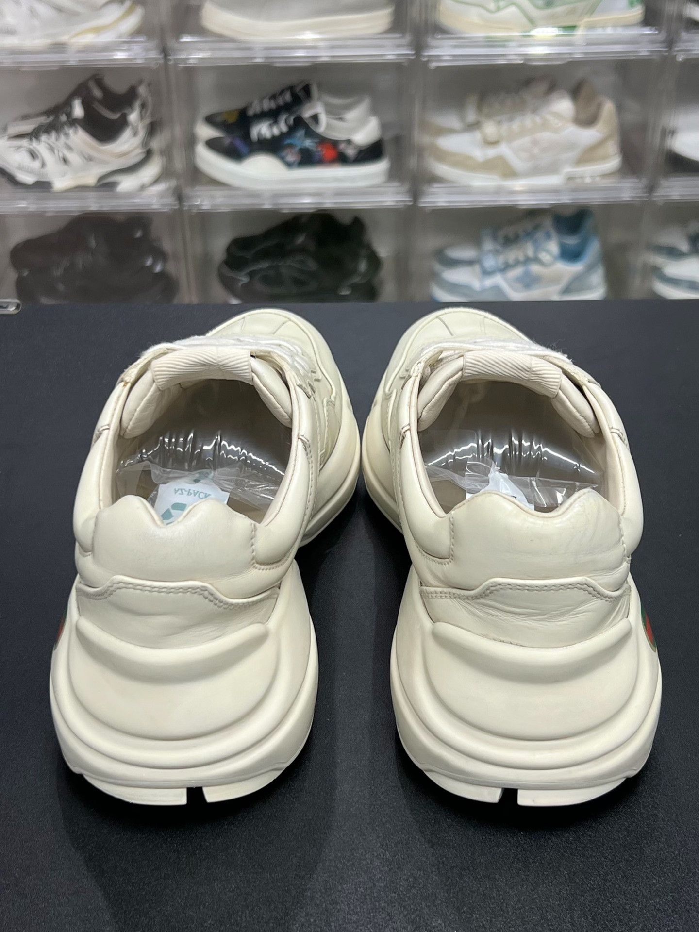Gucci Gucci Retro White Lowtop Sneakers us_7 Women Size US 7 / IT 37 - 7 Thumbnail