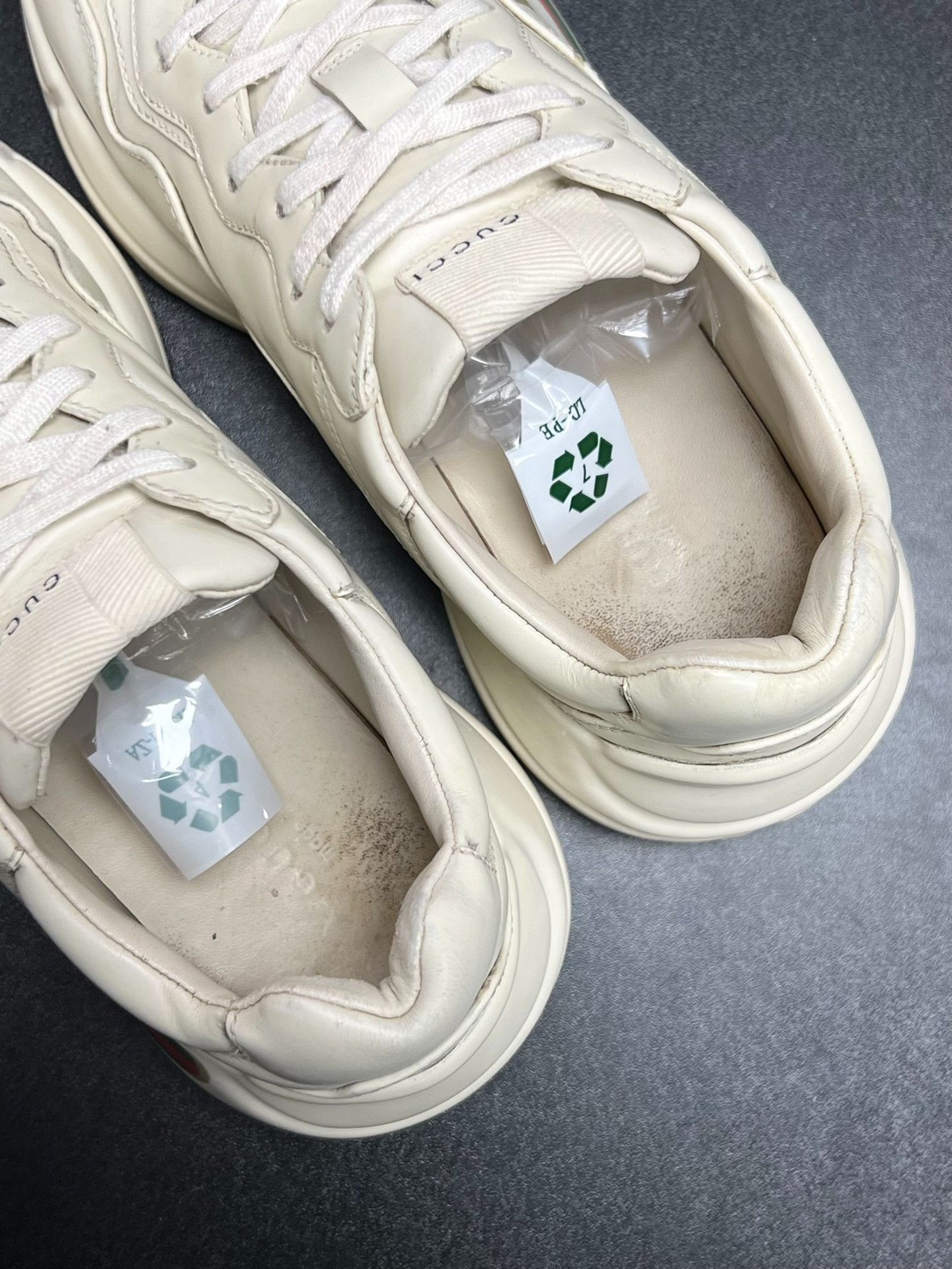 Gucci Gucci Retro White Lowtop Sneakers us_7 Women Size US 7 / IT 37 - 4 Thumbnail