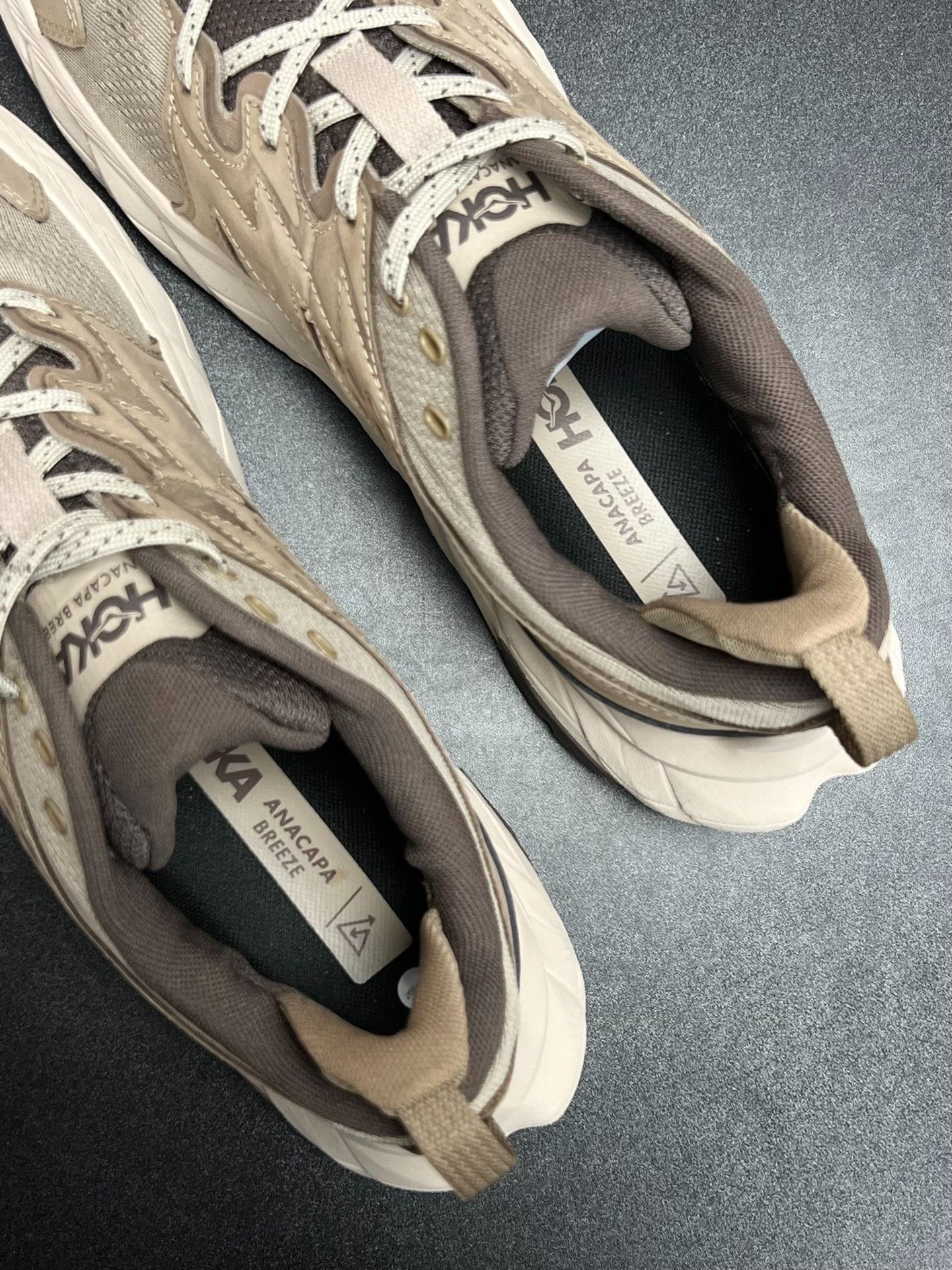 Hoka Hoka Running Beige Lowtop Sneakers 9 Men Size US 9 / EU 42 - 4 Thumbnail