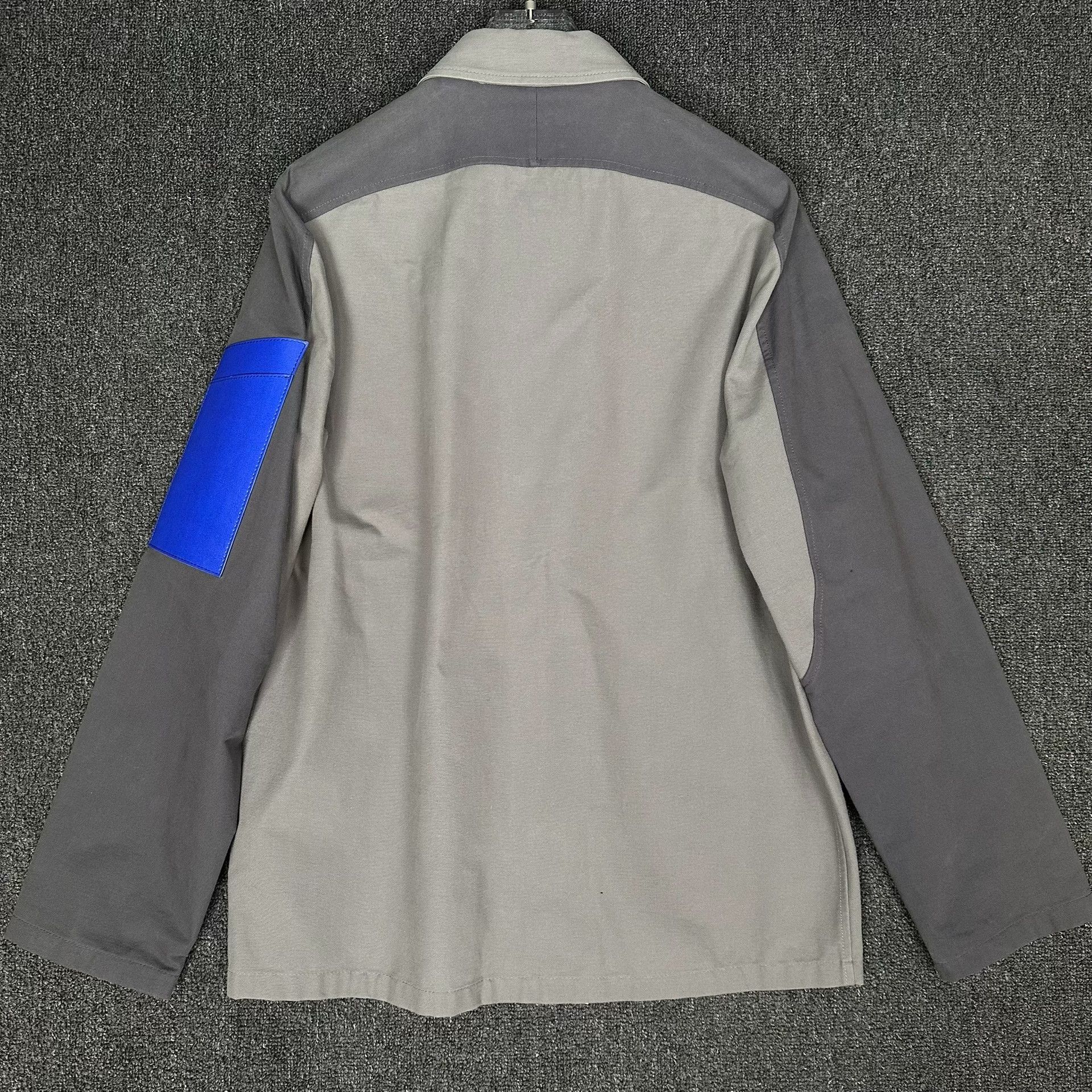 Louis Vuitton Louis Vuitton Multi-Pocket Shirt US S Size US S / EU 44-46 / 1 - 3 Thumbnail